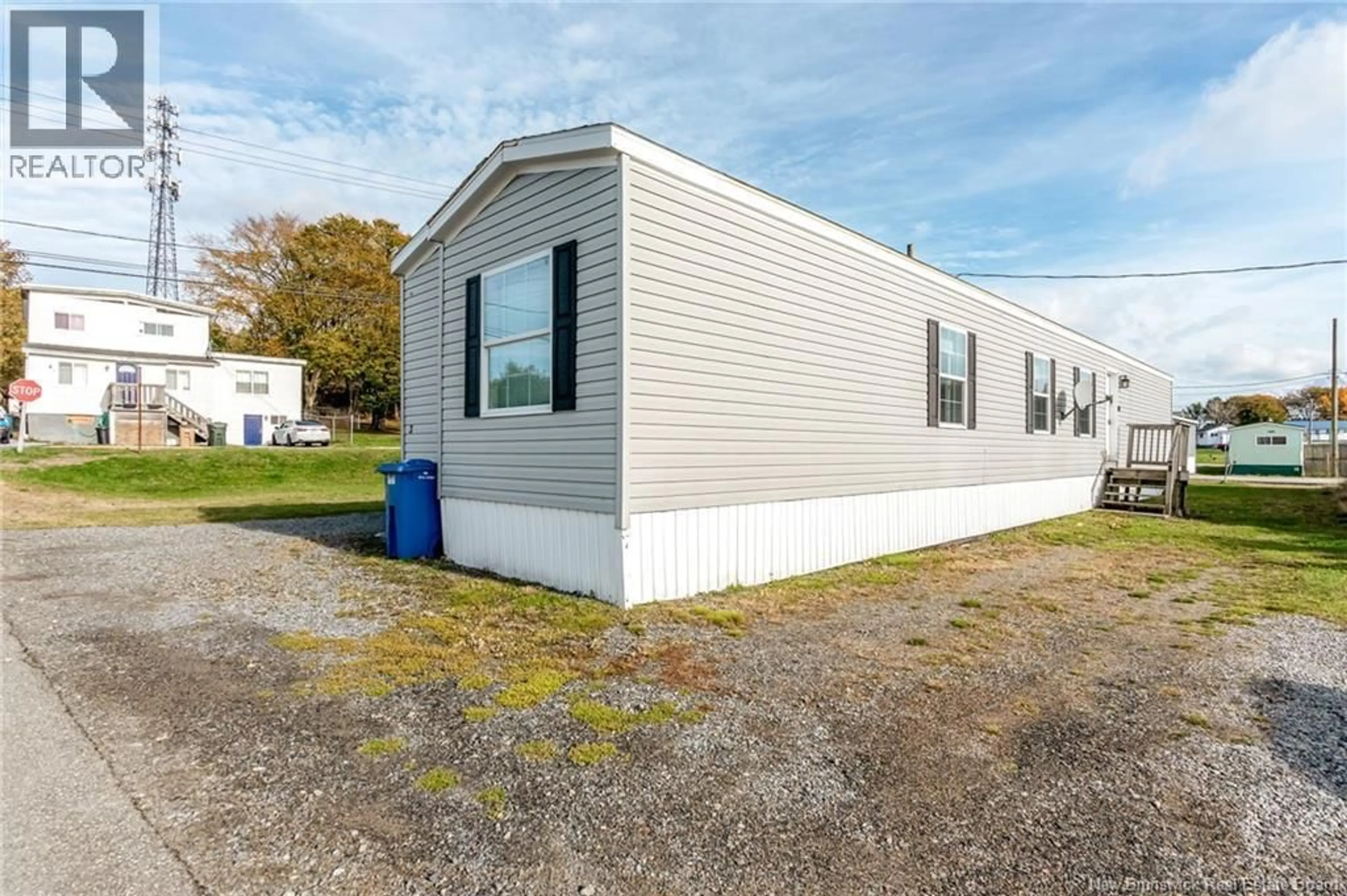 Home with vinyl exterior material, unknown for 3 DAISY STREET, Saint John New Brunswick E2M5M9