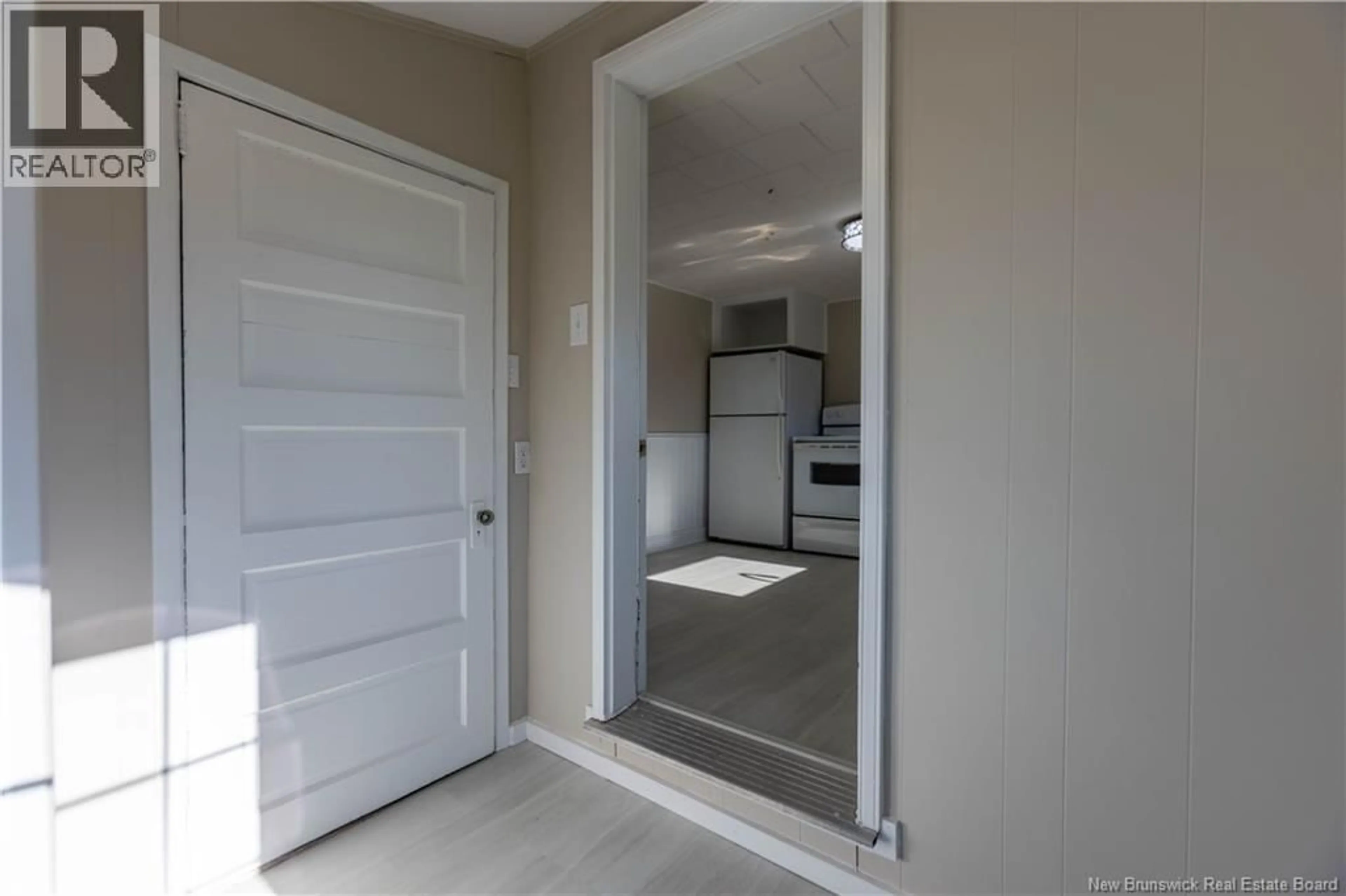 Indoor entryway for 385 ROUTE 935, Sackville New Brunswick E4L2J9