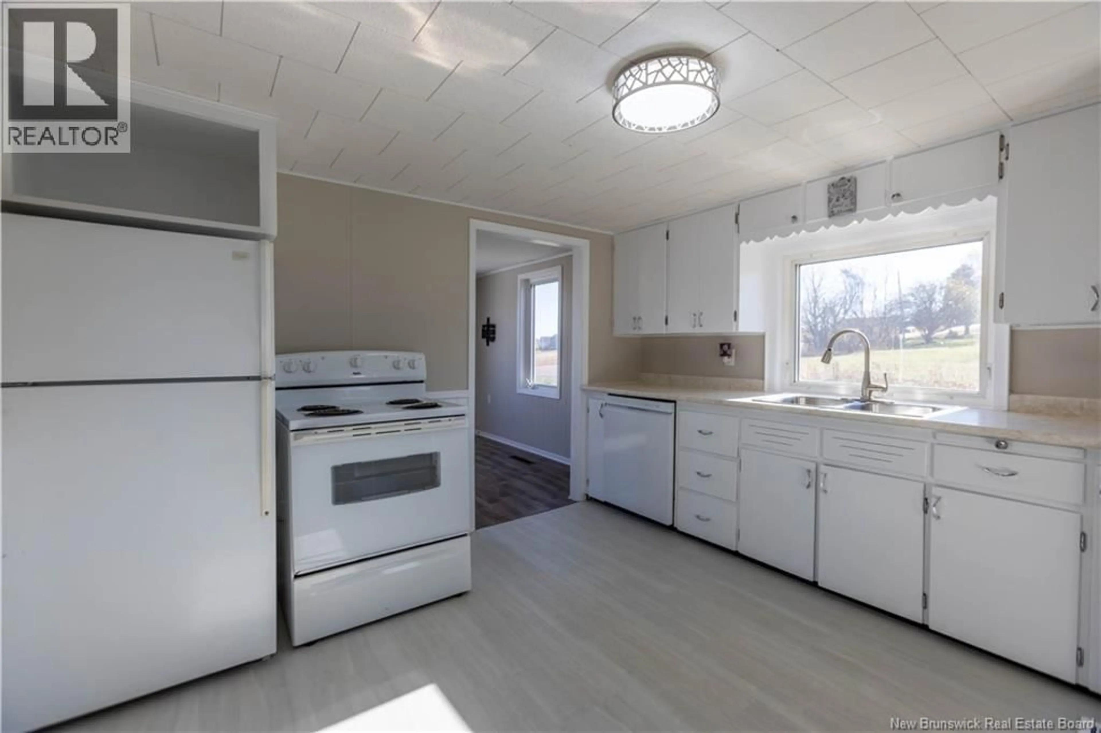 Standard kitchen, unknown for 385 ROUTE 935, Sackville New Brunswick E4L2J9