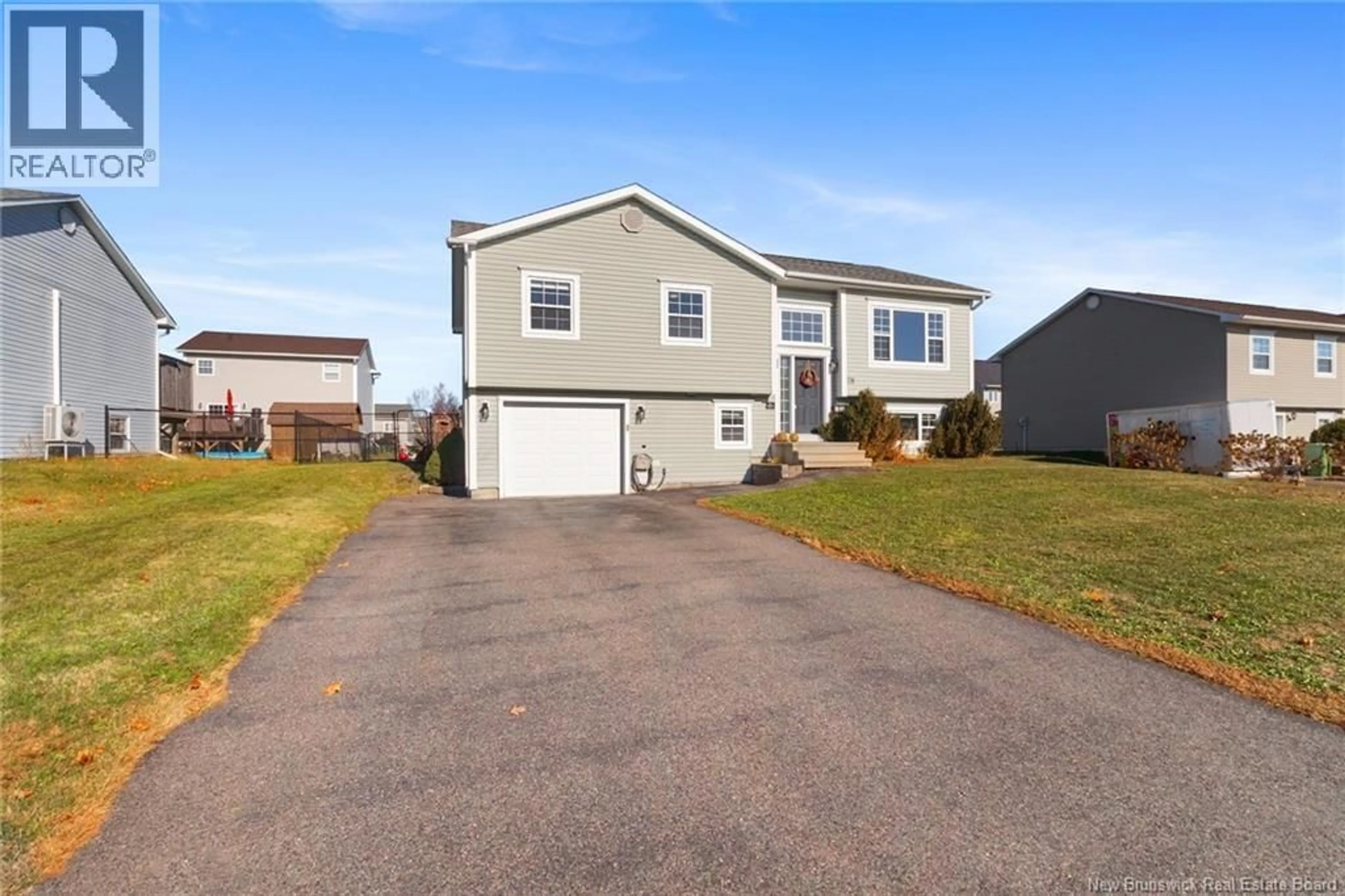 Home with vinyl exterior material, street for 28 BRIZLEY STREET, Oromocto New Brunswick E2V4R1