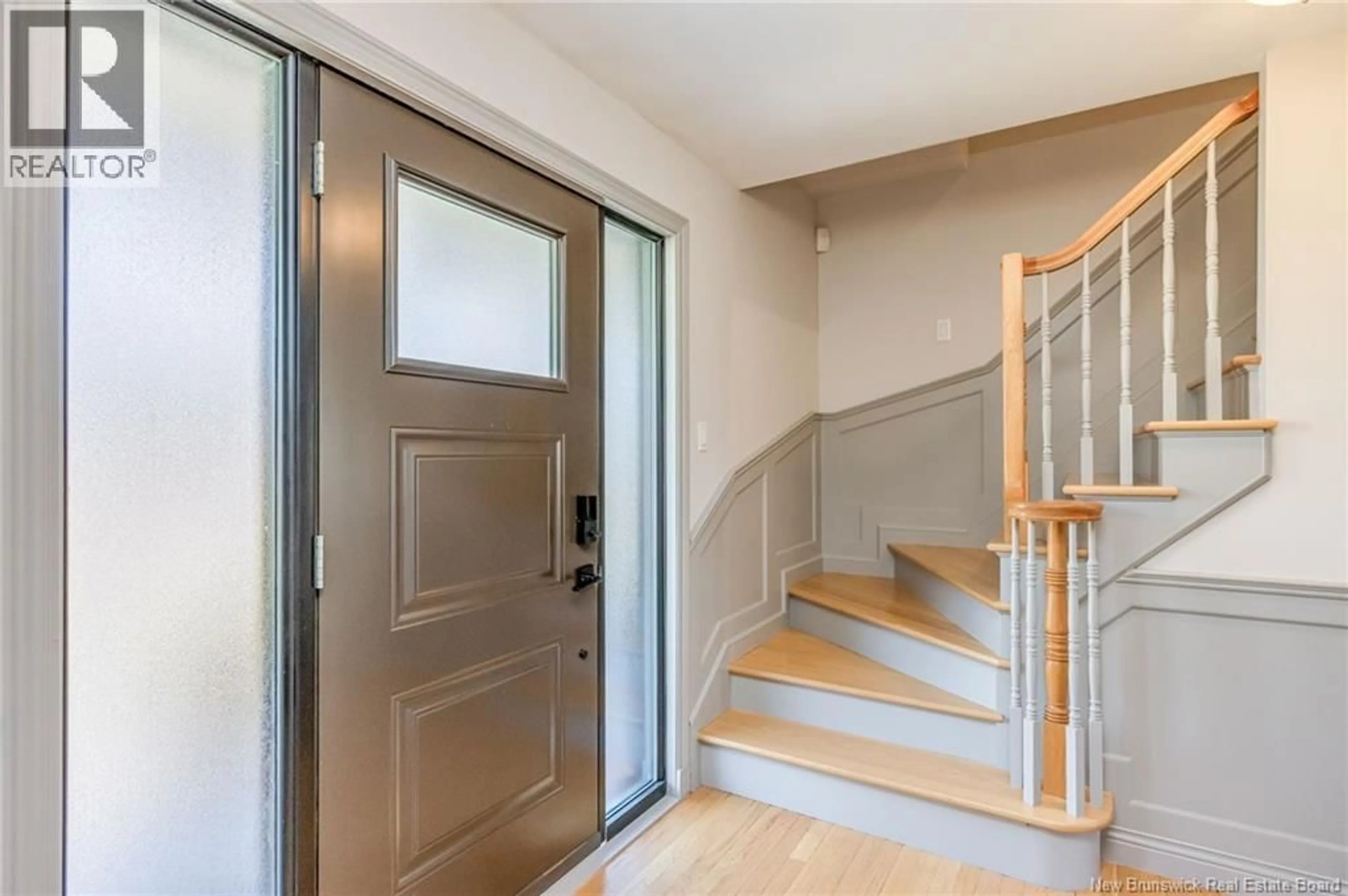 Indoor entryway for 77 FAIRWAY, Riverview New Brunswick E1B4K8