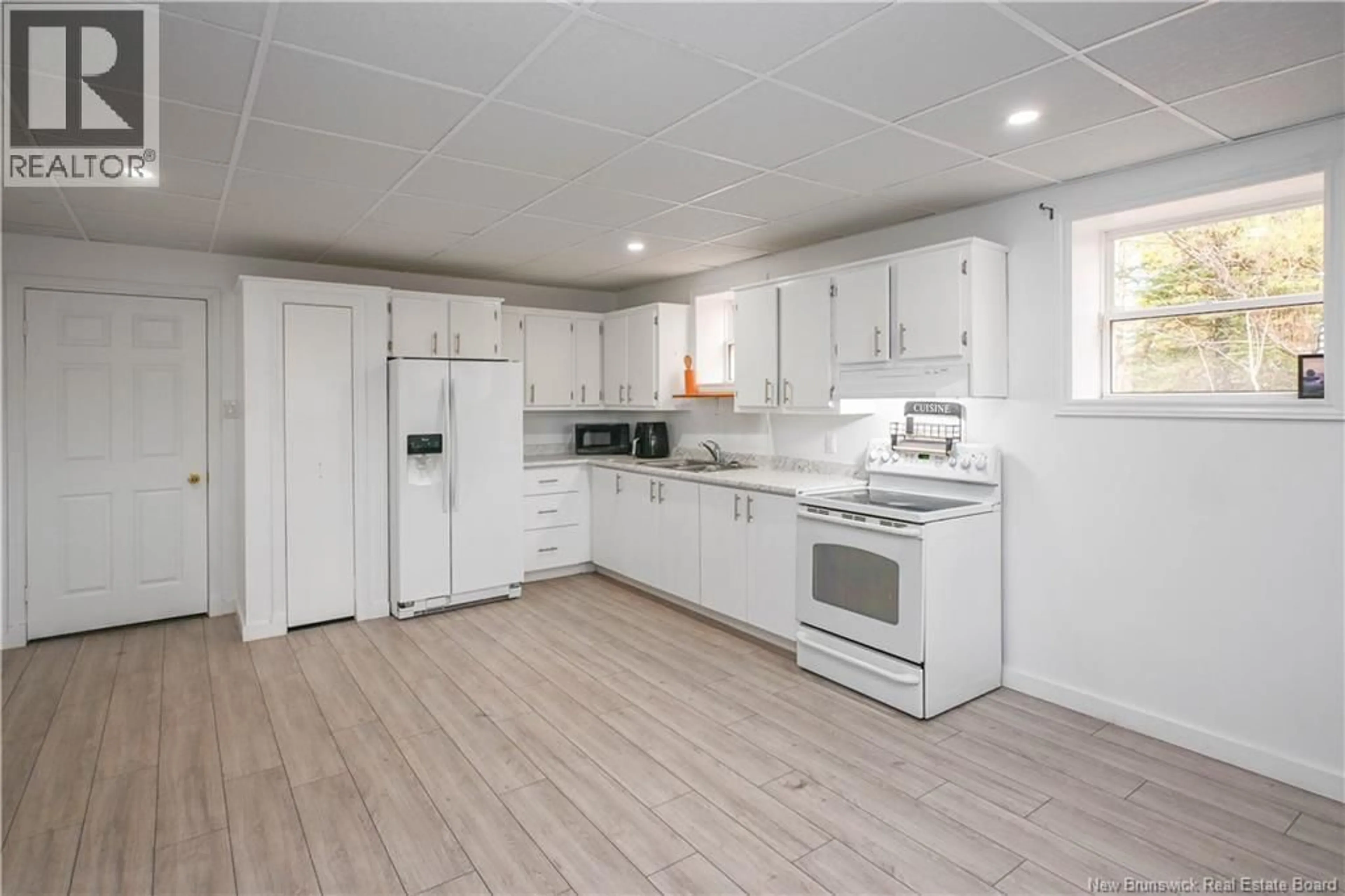 Open concept kitchen, unknown for 8179 313 ROUTE, Petite-Rivière-de-I'lle New Brunswick E8T1W6