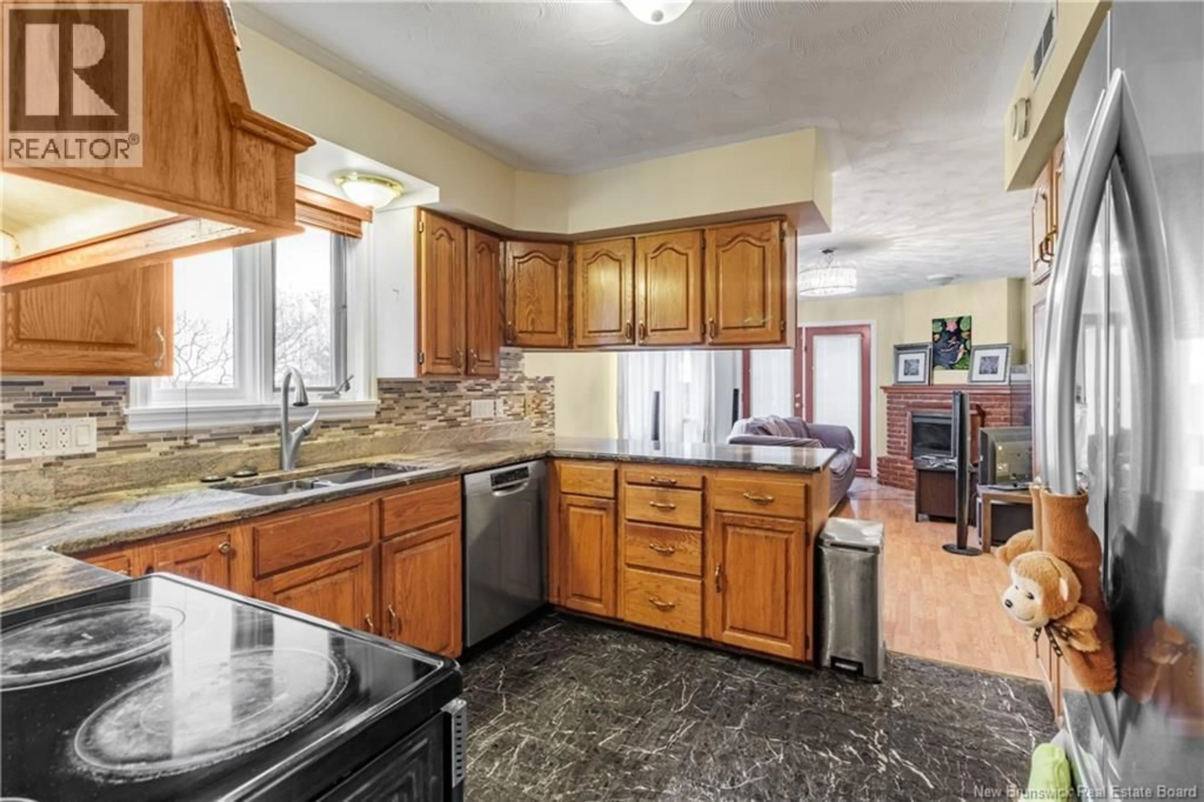 Standard kitchen, ceramic/tile floor for 395 KIMBLE DRIVE, Fredericton New Brunswick E3B6Y5