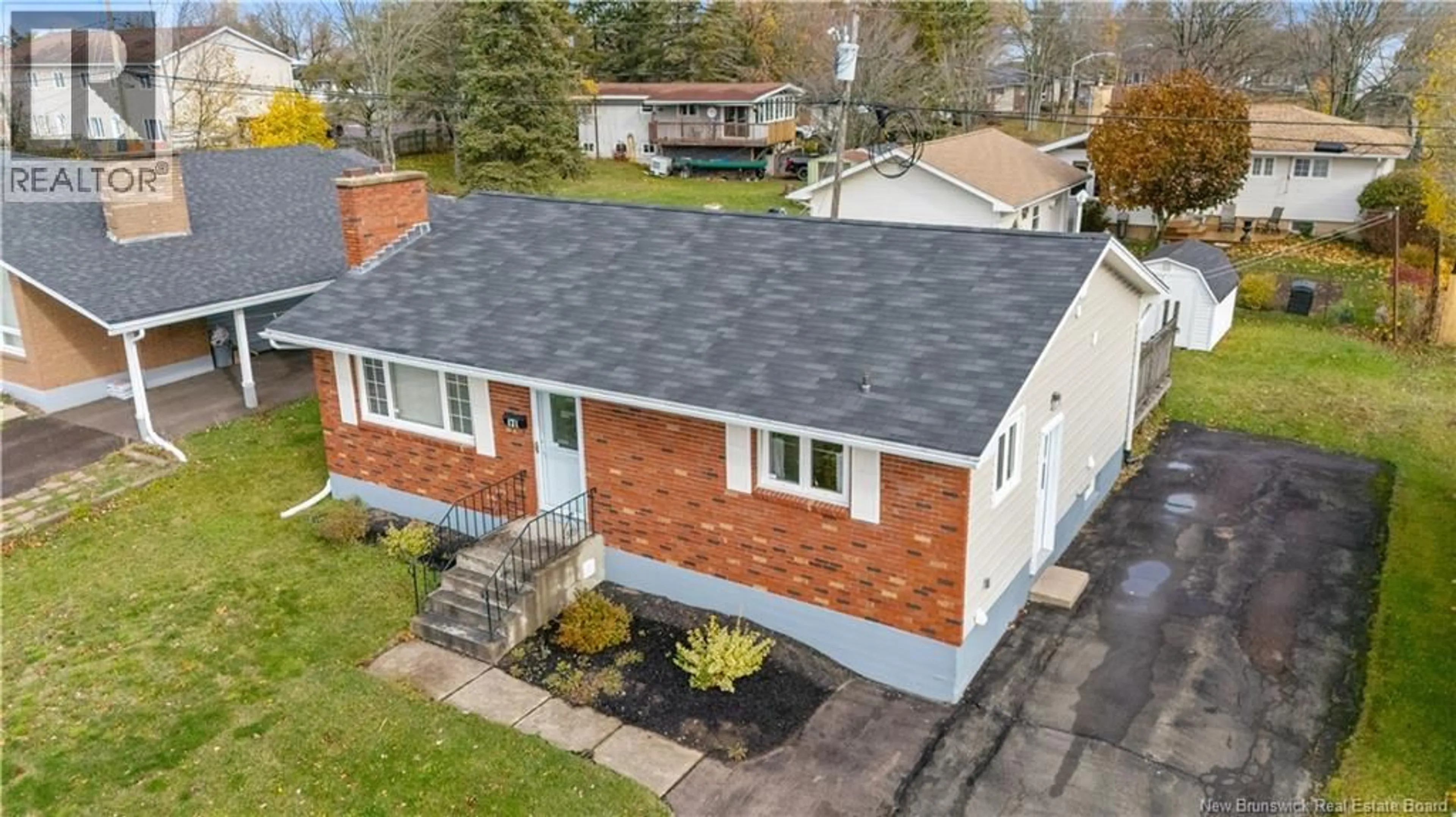 A pic from outside/outdoor area/front of a property/back of a property/a pic from drone, street for 171 AYER AVENUE, Moncton New Brunswick E1C8H1