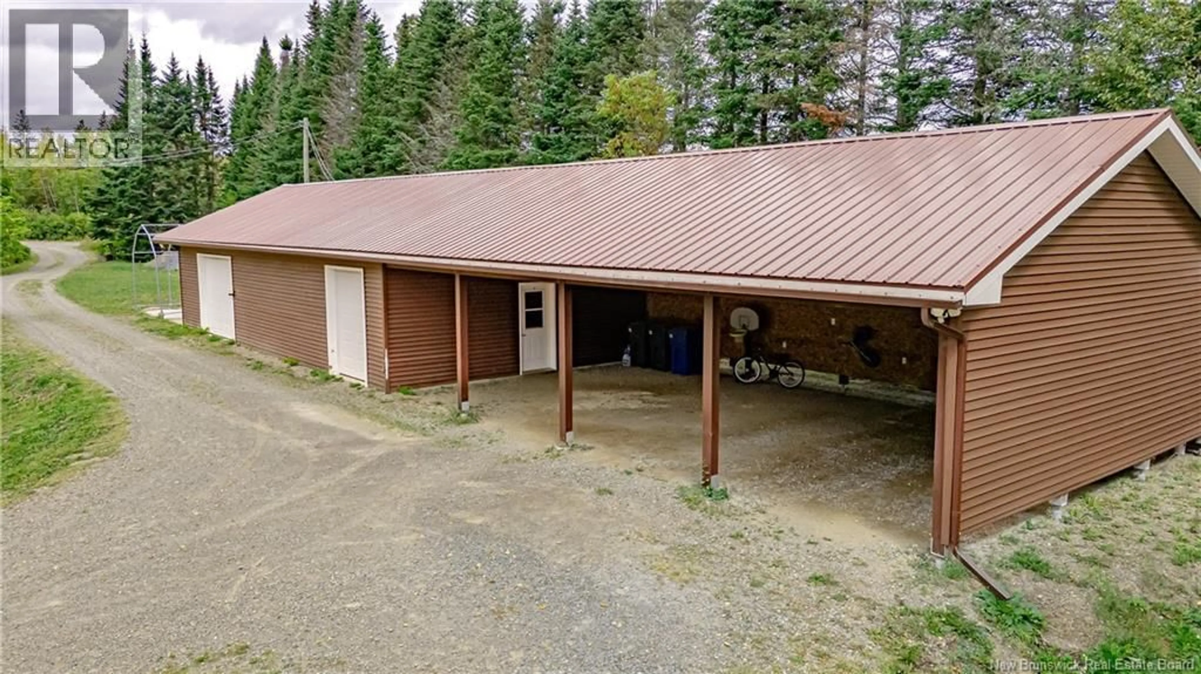 Indoor garage for 378 BIRGHTON CROSS RD, East Brighton New Brunswick E7P2J5