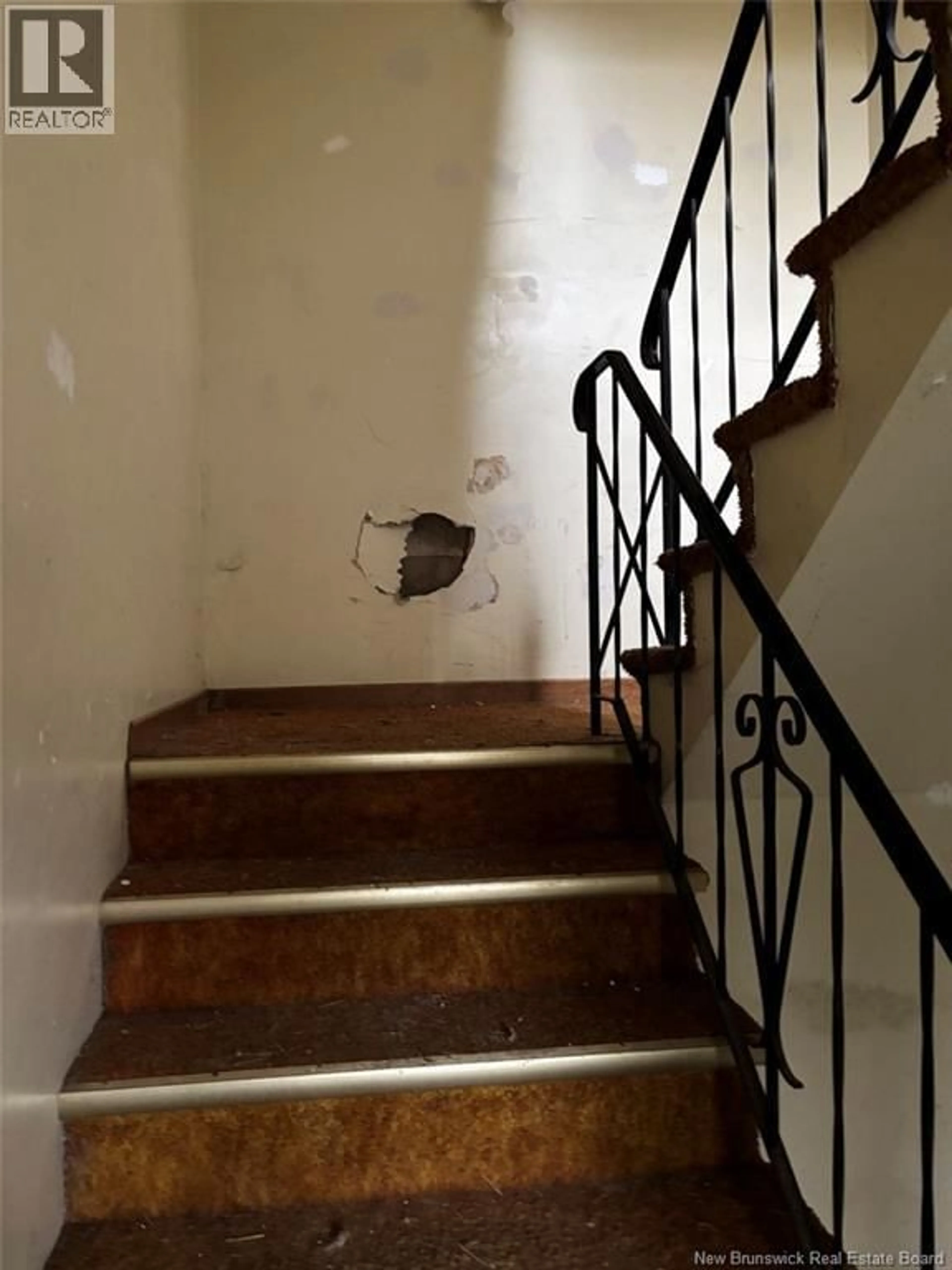 Stairs for 21/23 CEDAR GROVE CRESCENT, Saint John New Brunswick E2K4G5