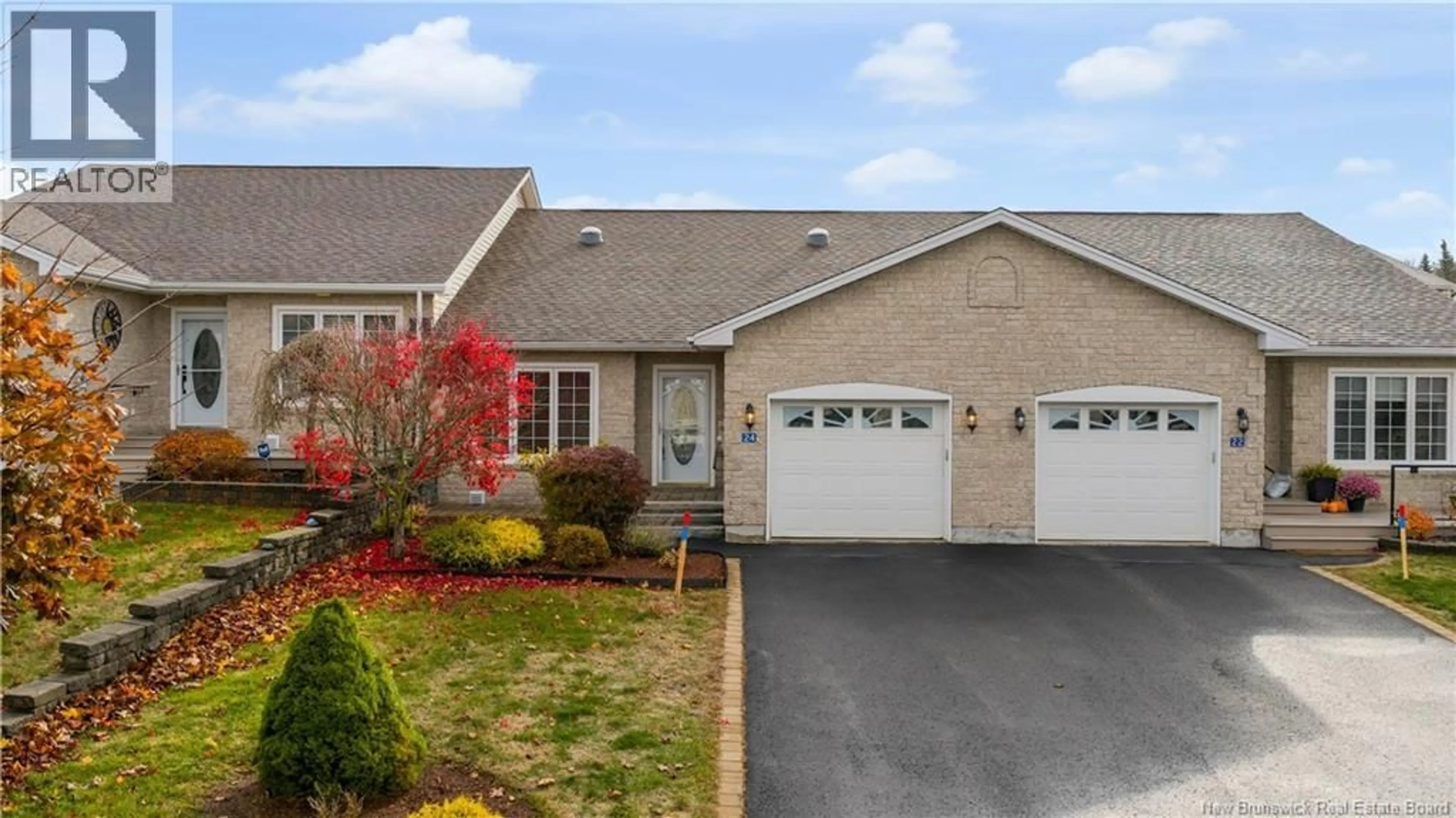 Home with vinyl exterior material, street for 24 MAPLEVIEW DRIVE, Hampton New Brunswick E5N0B5