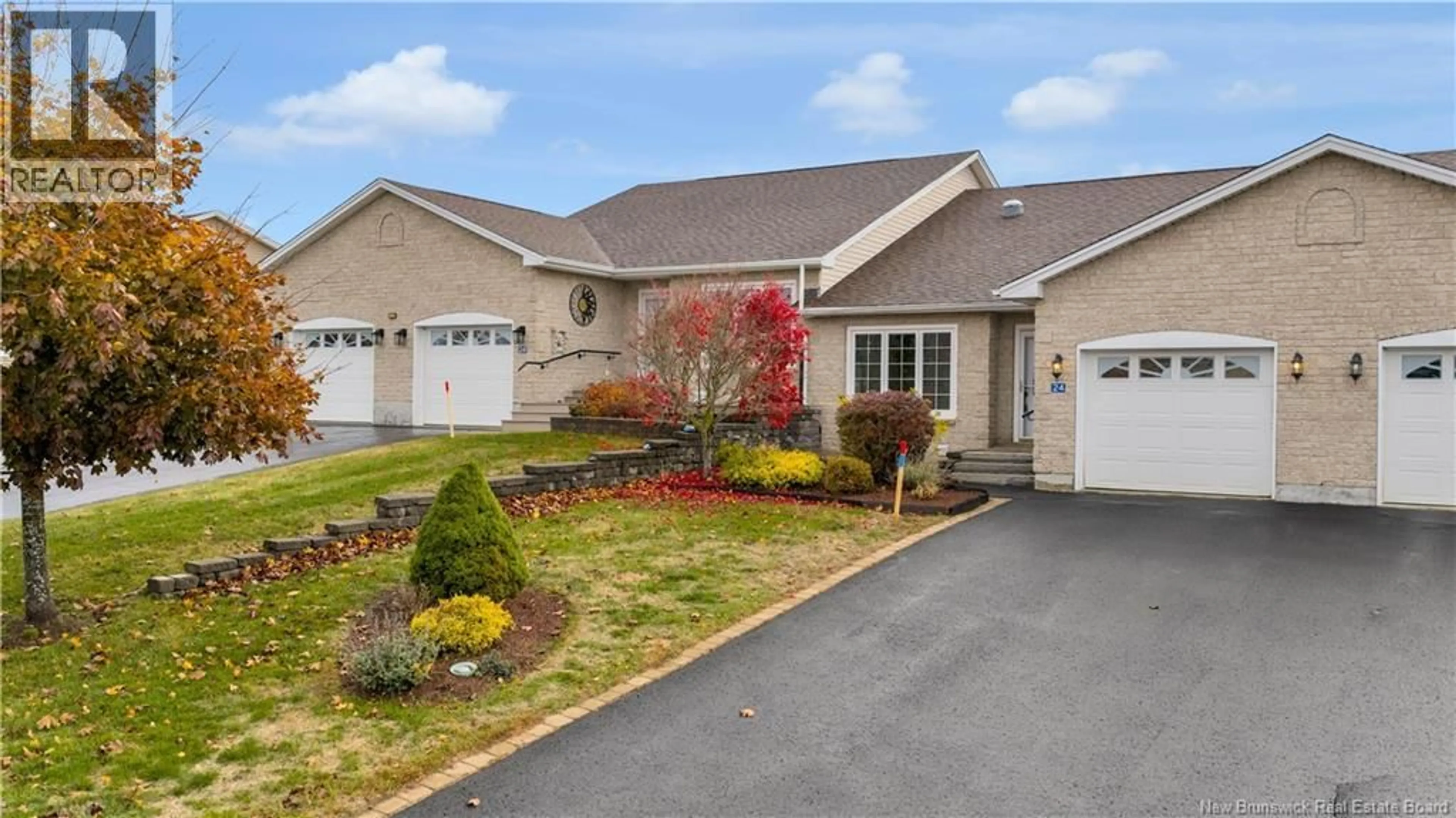 Home with vinyl exterior material, street for 24 MAPLEVIEW DRIVE, Hampton New Brunswick E5N0B5