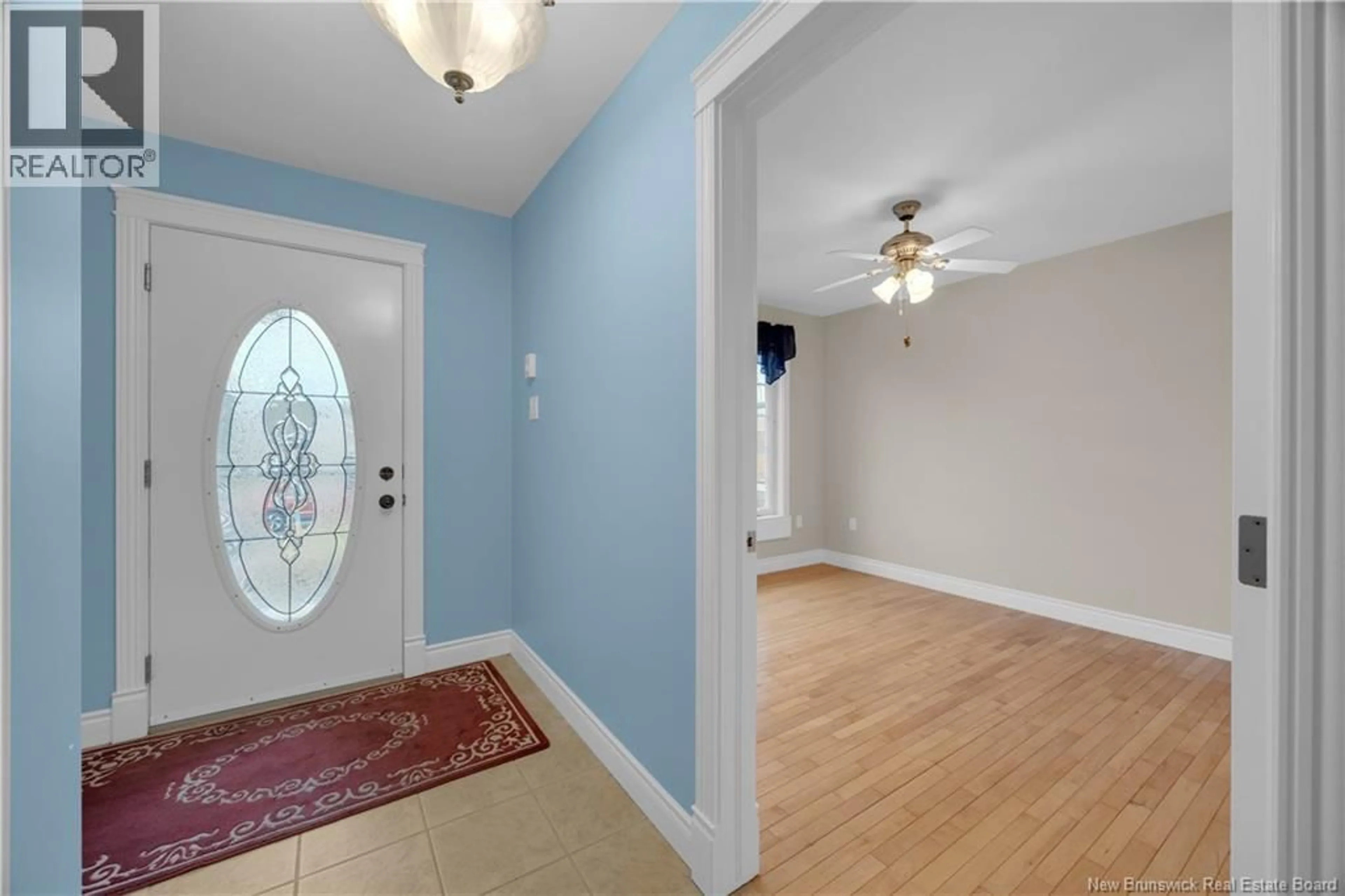 Indoor entryway for 24 MAPLEVIEW DRIVE, Hampton New Brunswick E5N0B5