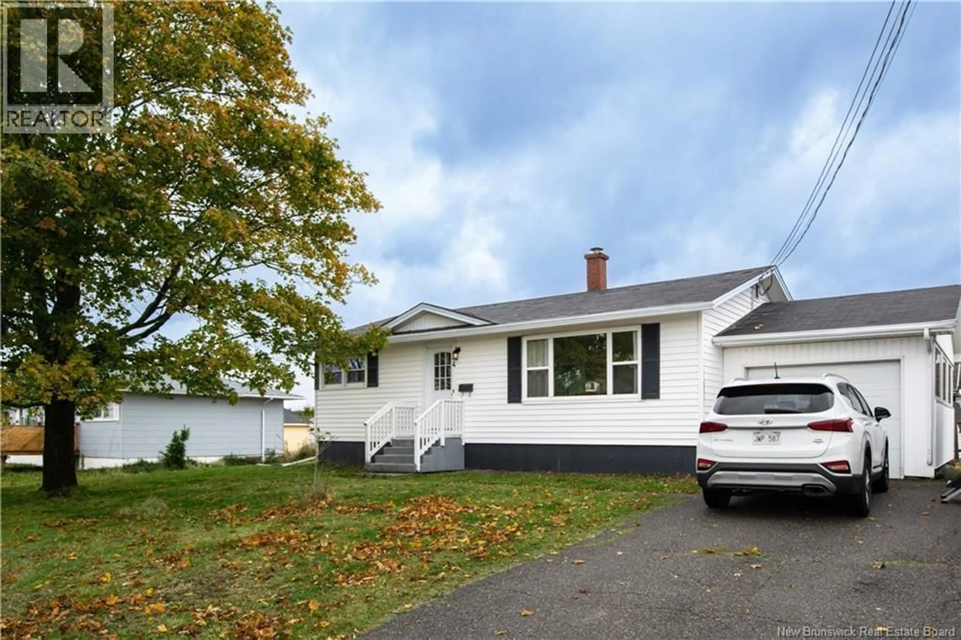 Home with vinyl exterior material, street for 4 BYRON STREET, Saint John New Brunswick E2J2T8
