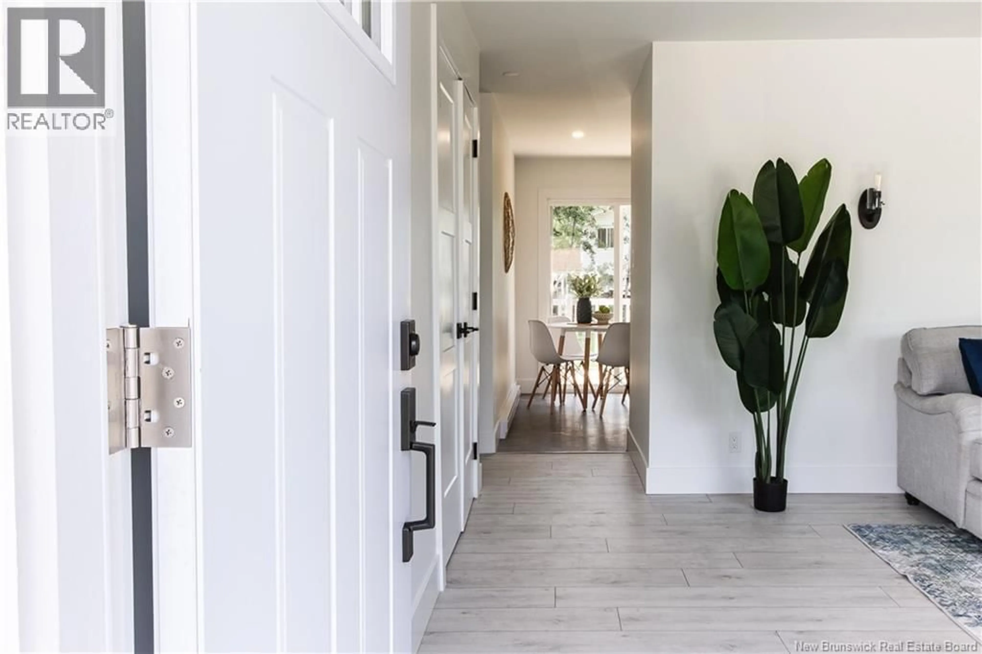 Indoor entryway for 44 TEESDALE, Moncton New Brunswick E1A5K5