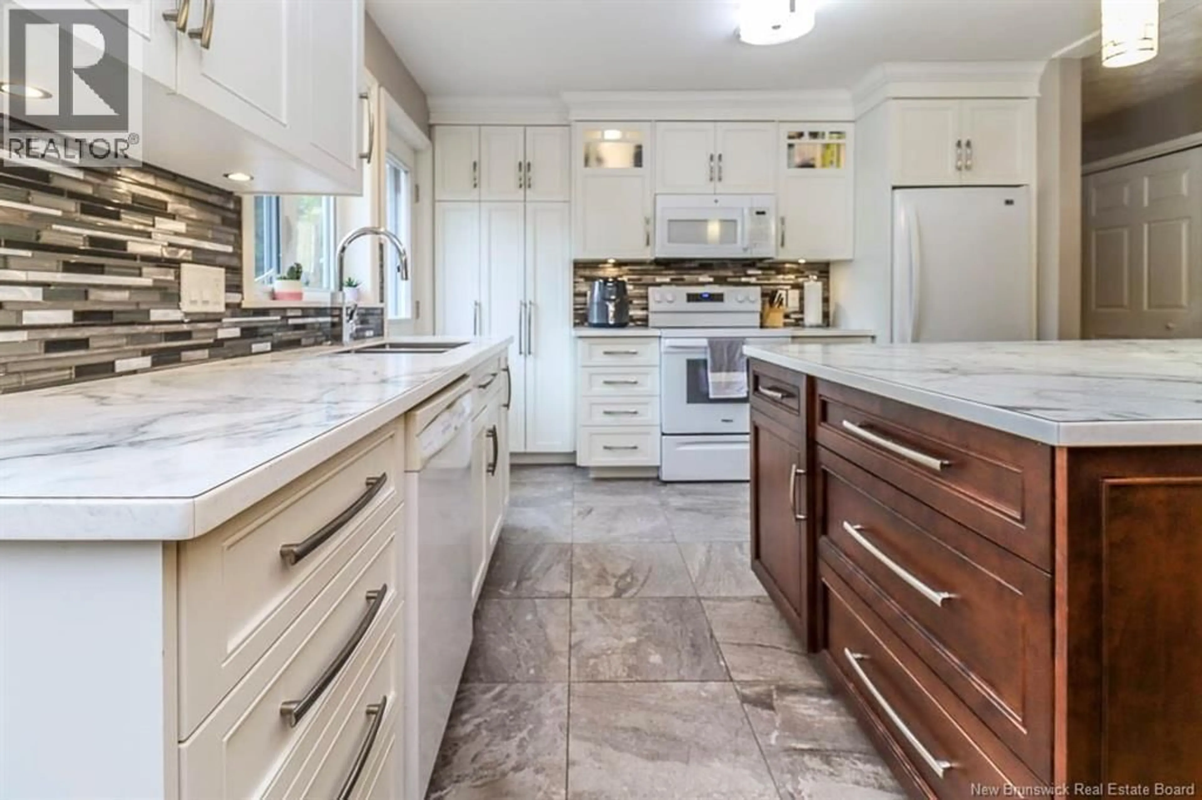 Open concept kitchen, ceramic/tile floor for 8 PARKWOOD DRIVE, Quispamsis New Brunswick E2E1P3