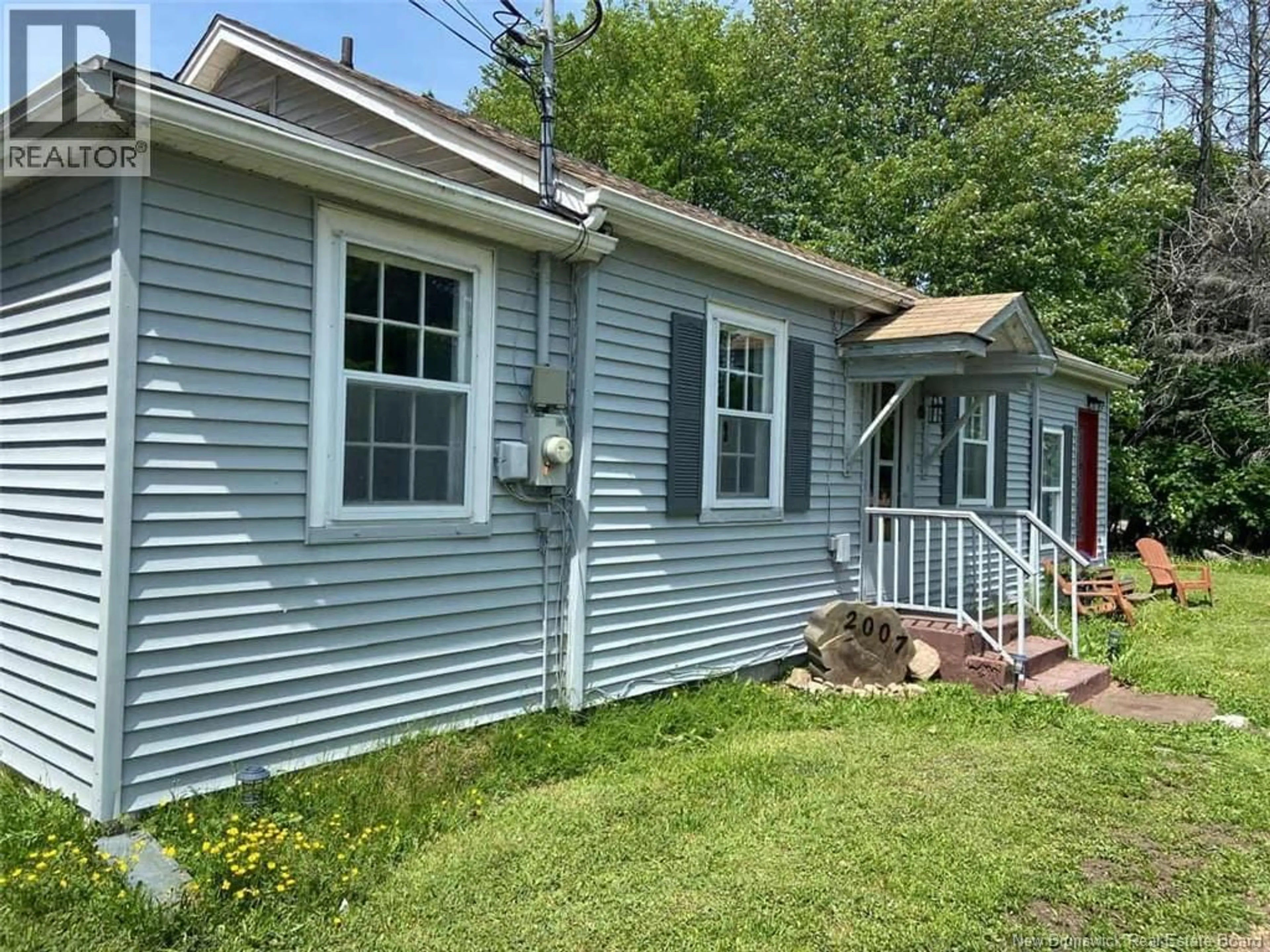 Home with vinyl exterior material, street for 2007 ROUTE 134, Lakeville New Brunswick E1H1A8