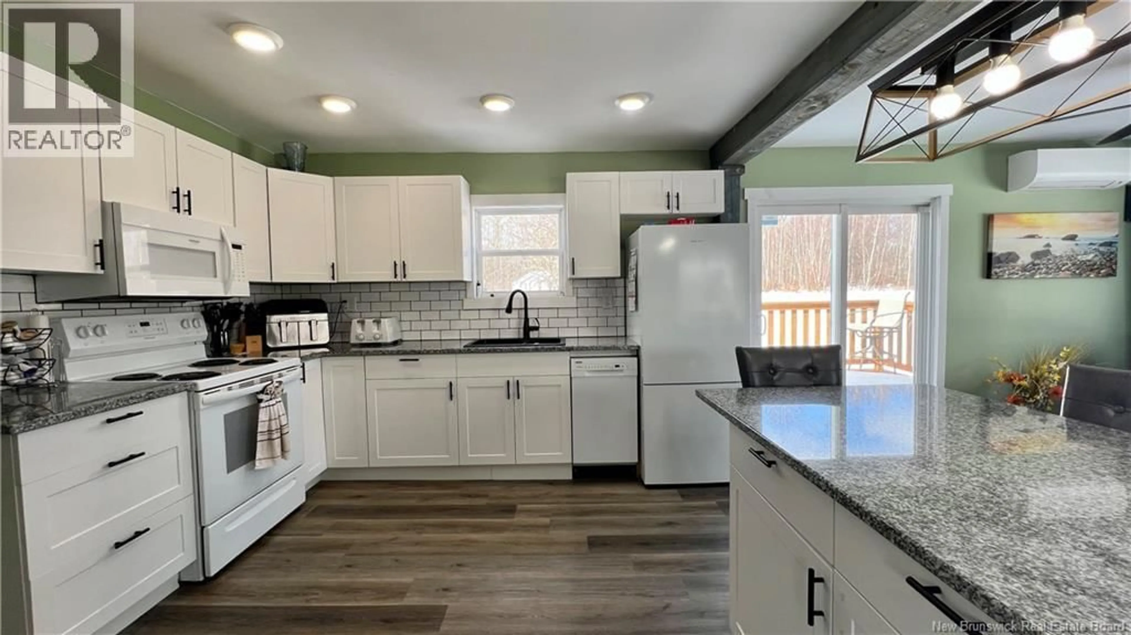 Open concept kitchen, unknown for 100 715 ROUTE, Coles Island New Brunswick E4C2T1