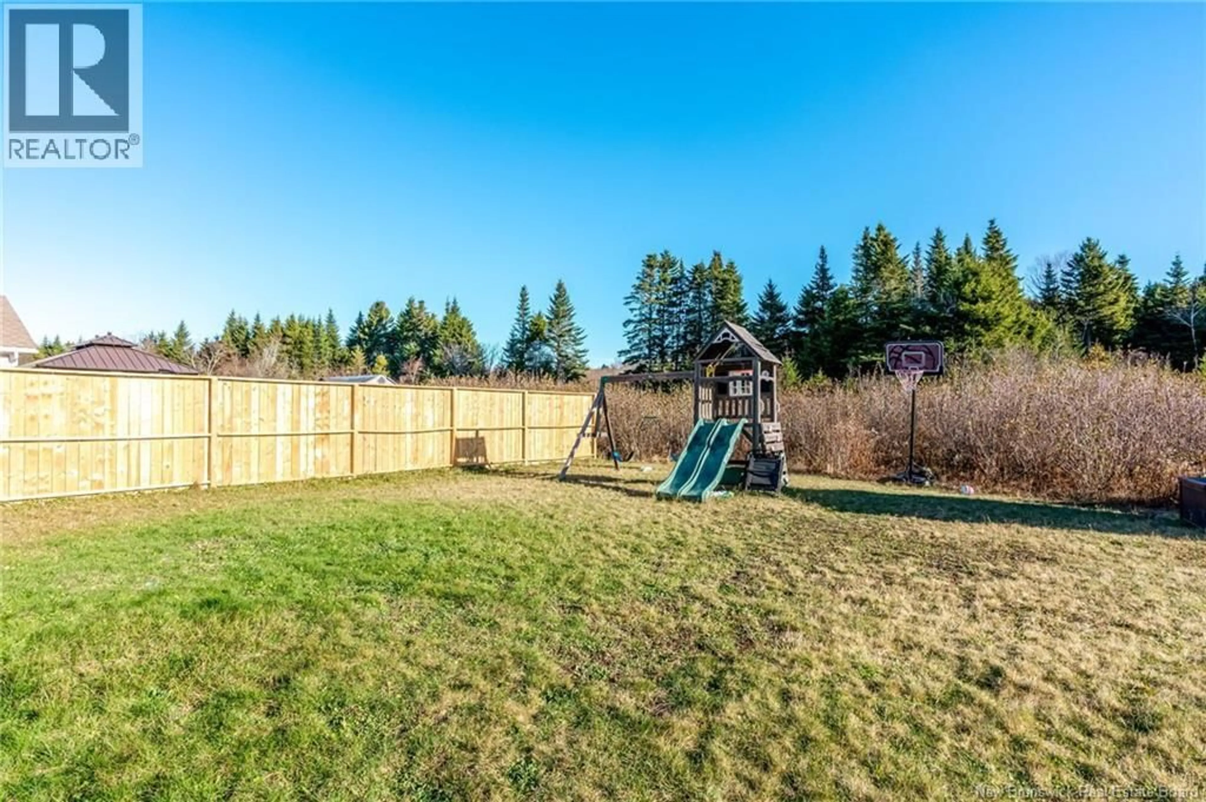 Unknown for 4 BERNICE COURT, Saint John New Brunswick E2J0G9