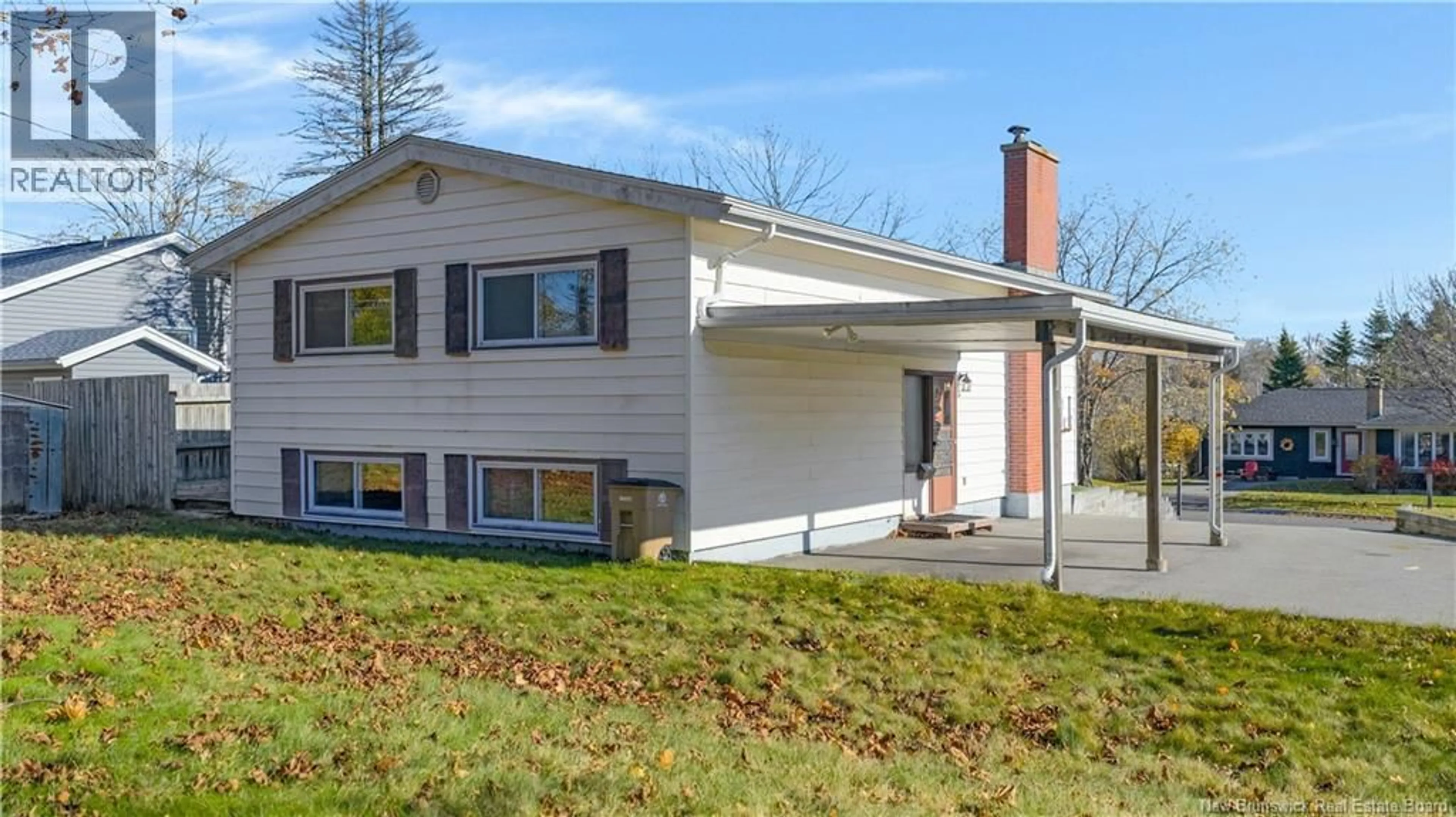 Home with vinyl exterior material, street for 115 VALLEYVIEW CRESCENT, Saint John New Brunswick E2M4L4