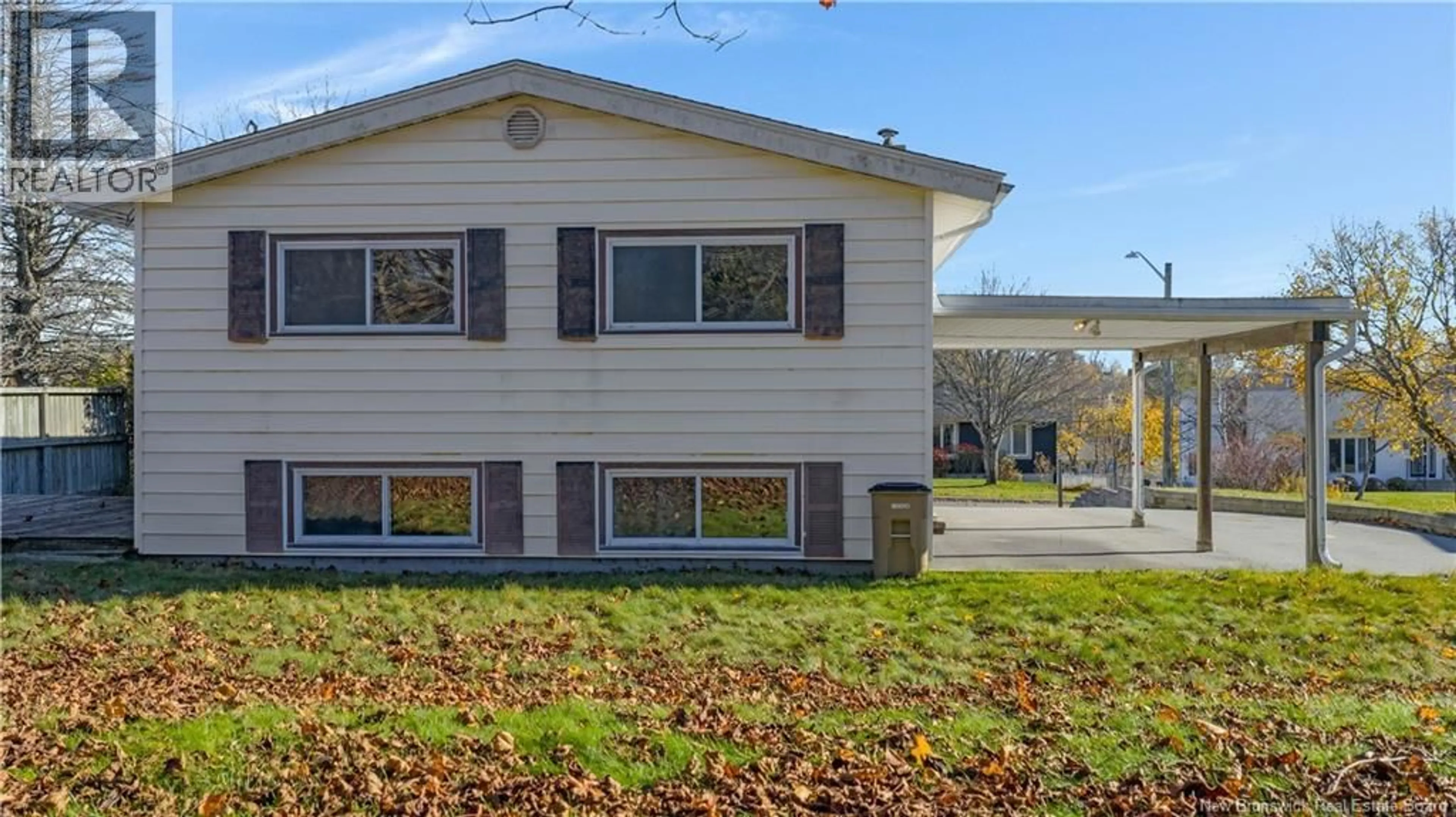 Home with vinyl exterior material, street for 115 VALLEYVIEW CRESCENT, Saint John New Brunswick E2M4L4