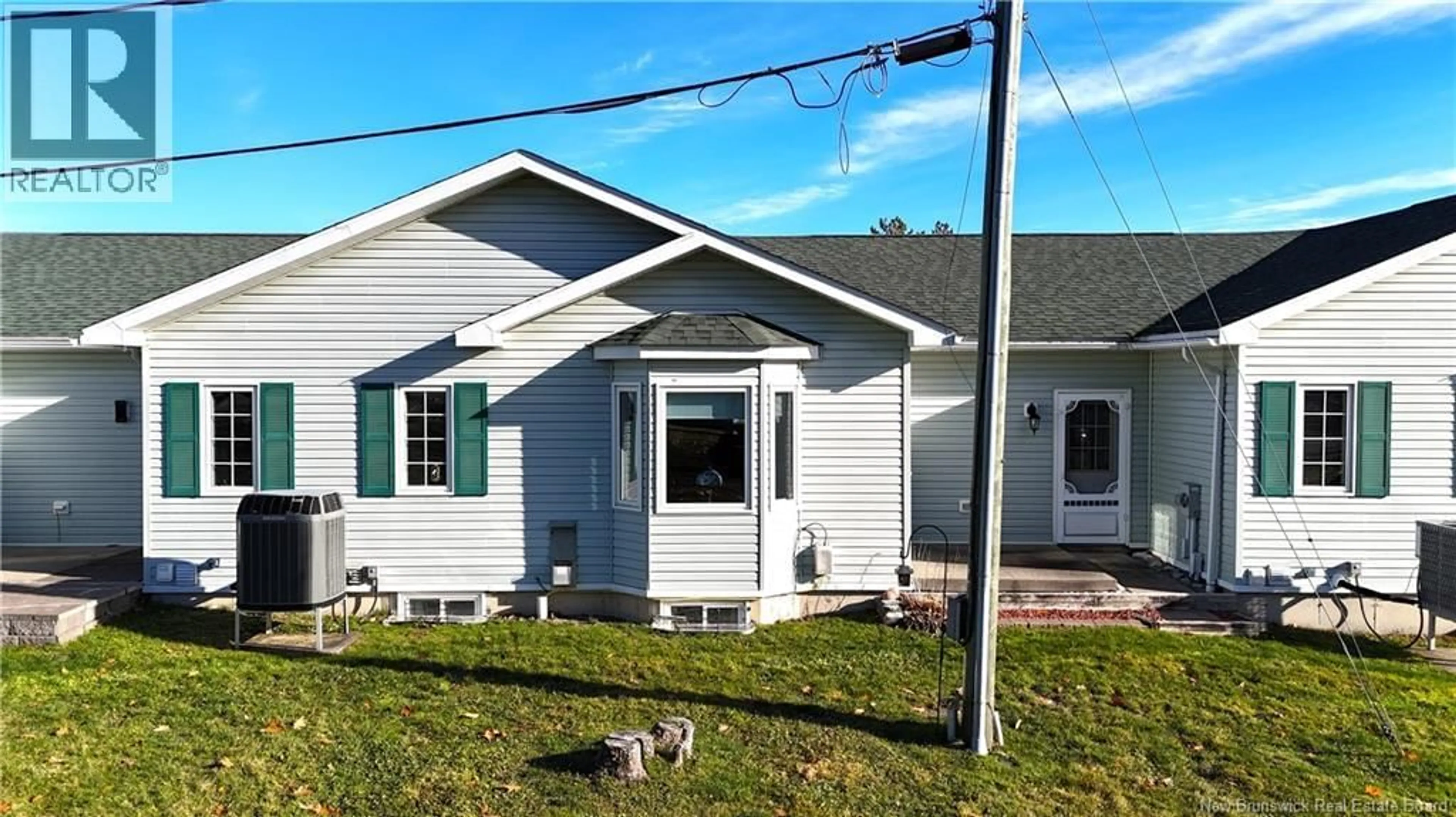 Home with vinyl exterior material, building for F - 61 PRINCE WILLIAM STREET, St. Stephen New Brunswick E3L1S5