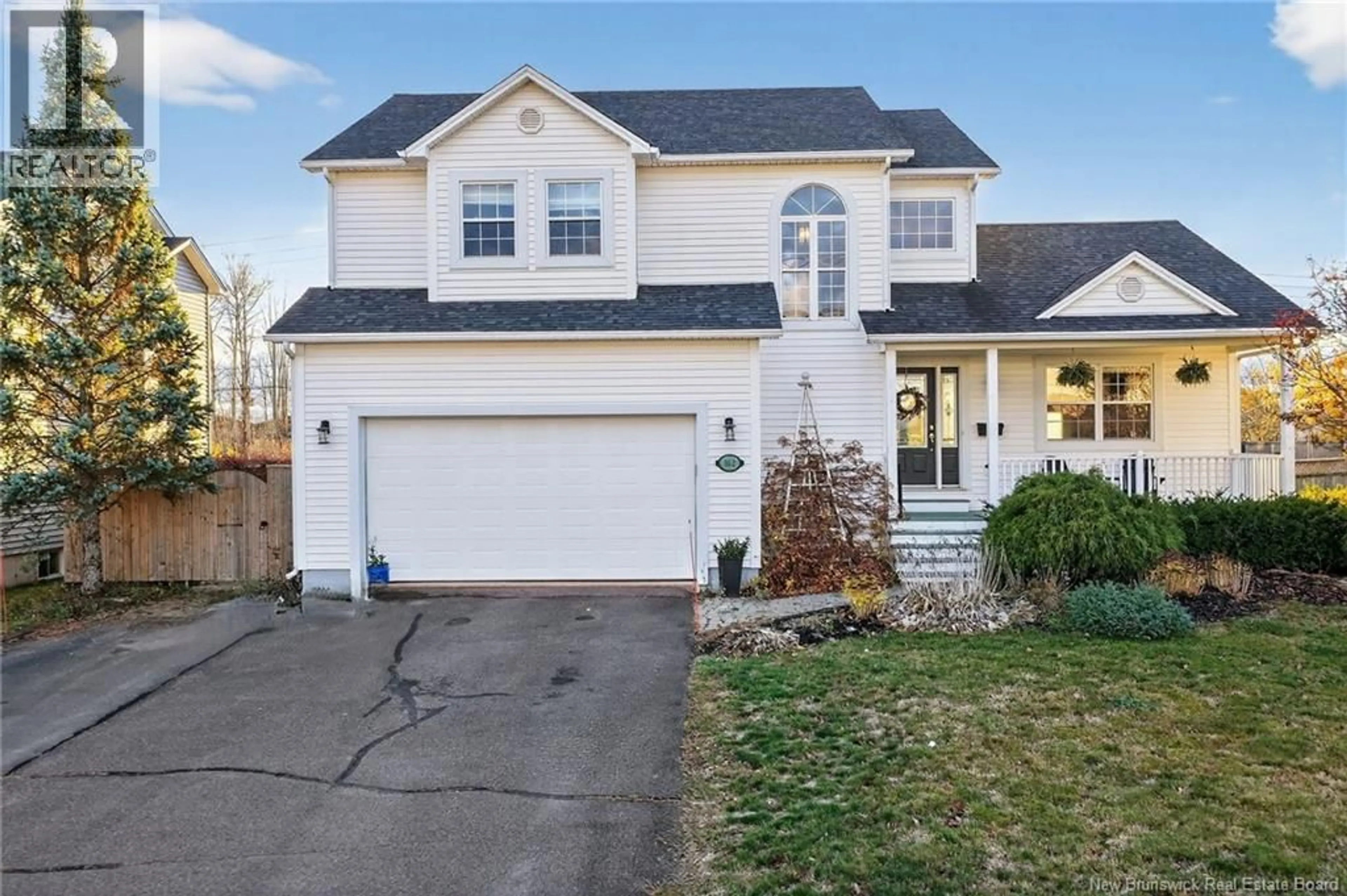 Home with vinyl exterior material, street for 162 TWIN OAKS DR, Moncton New Brunswick E1G4W4