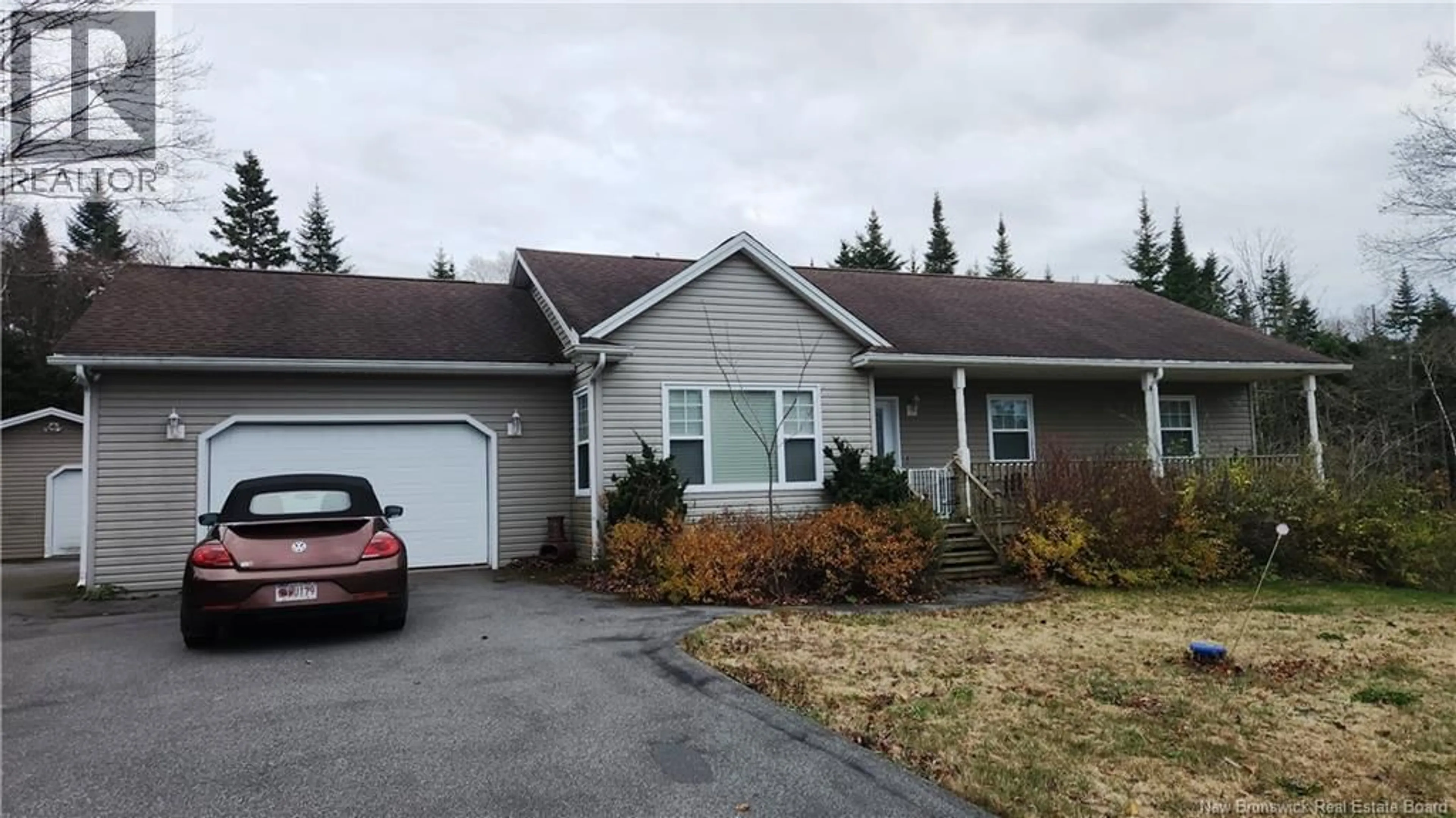 Home with vinyl exterior material, street for 890 HILLCREST ROAD, Saint John New Brunswick E2E2B2