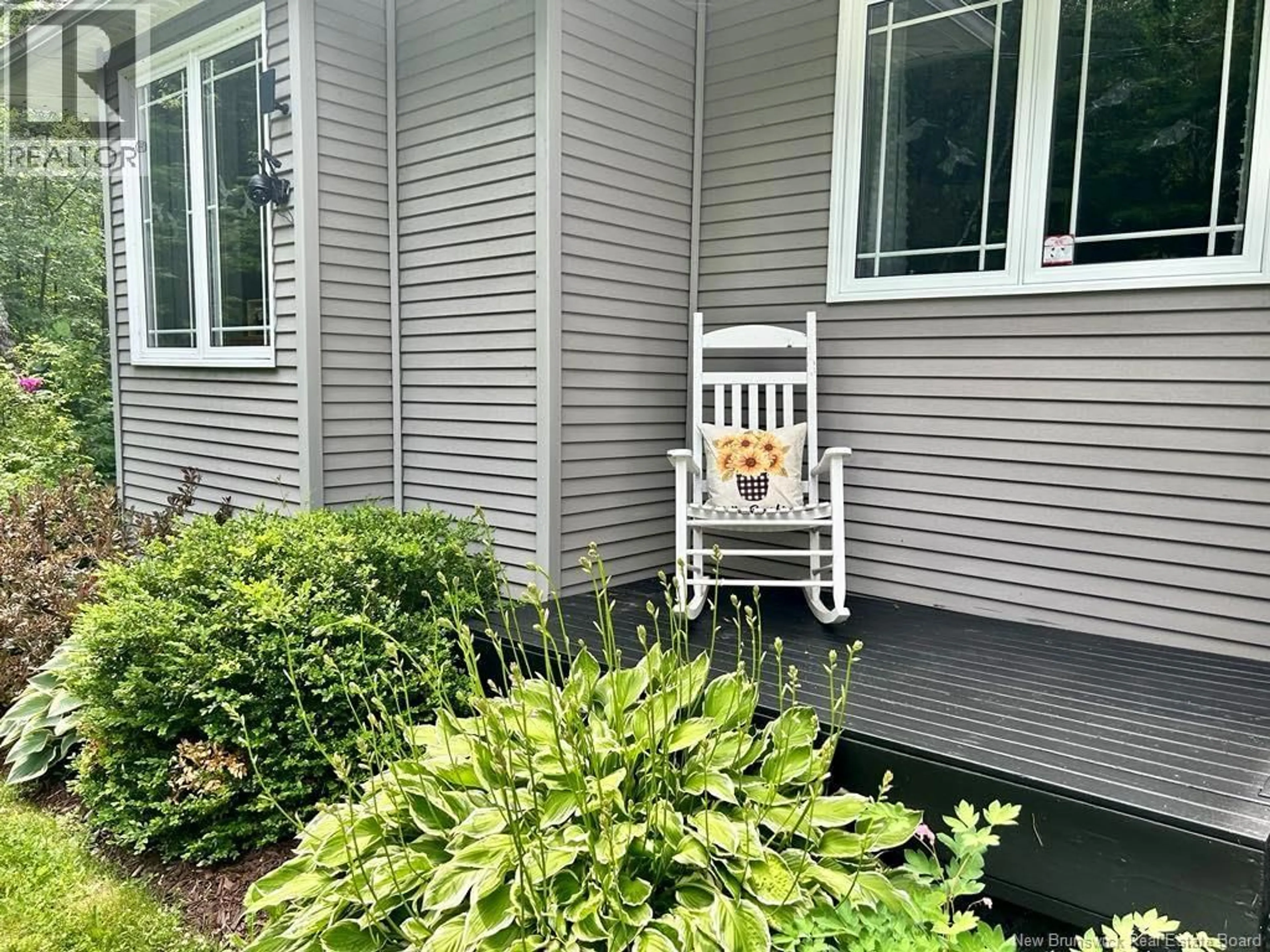 Patio, street for 5189 105 ROUTE, Grafton New Brunswick E7N1S3