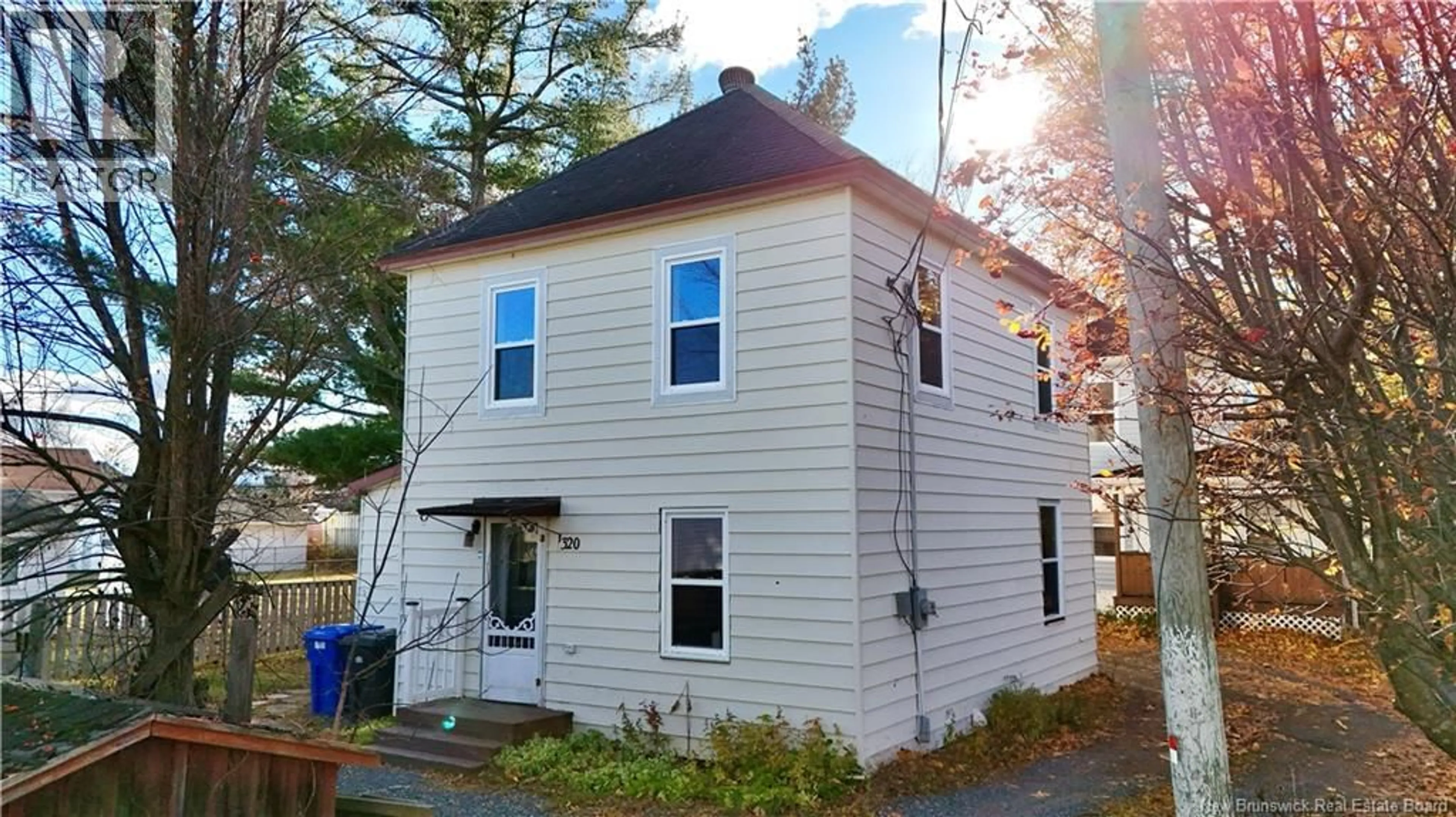 Home with vinyl exterior material, building for 320 ST. ANDREW STREET, Bathurst New Brunswick E2A1C5
