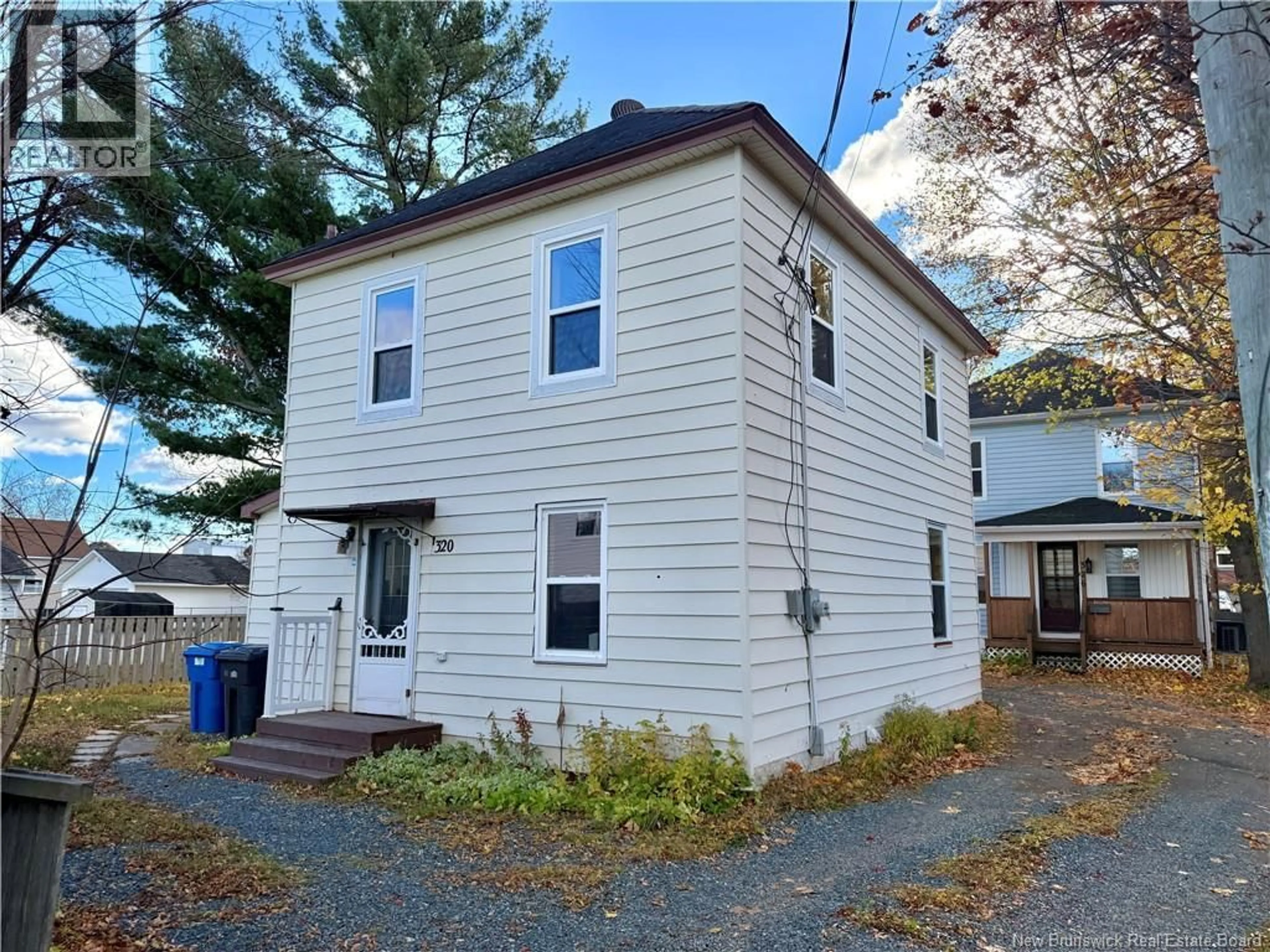 Home with vinyl exterior material, street for 320 ST. ANDREW STREET, Bathurst New Brunswick E2A1C5