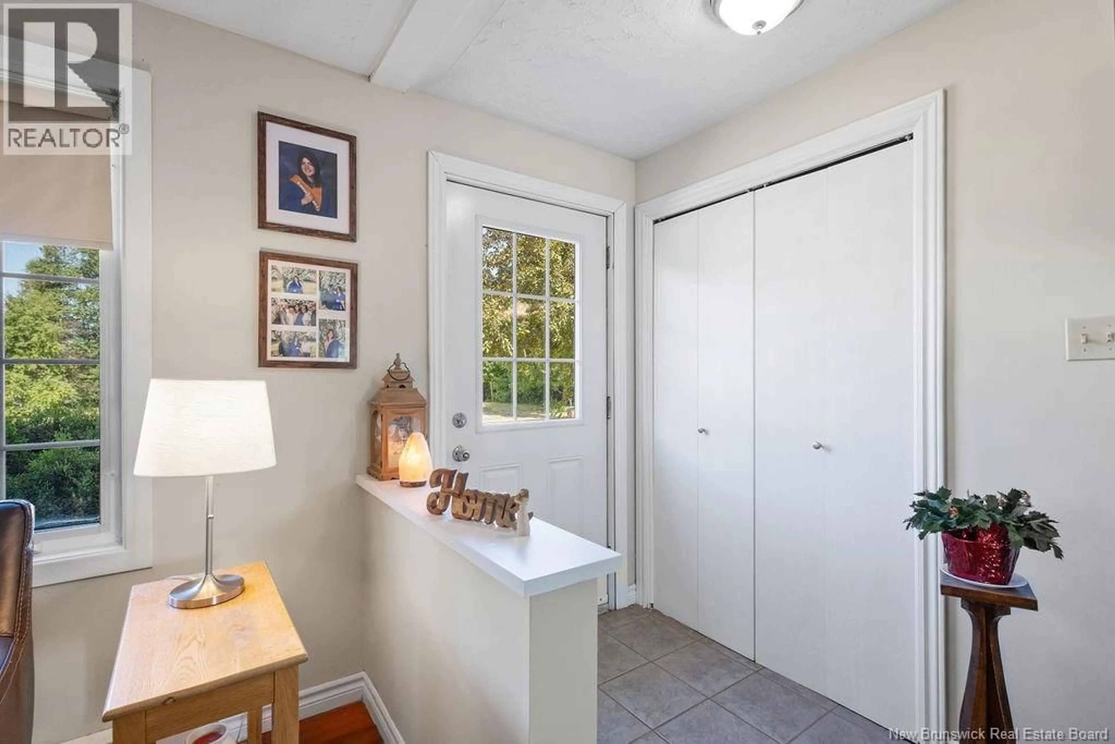 Indoor entryway for 503 MACMILLAN DRIVE, Miramichi New Brunswick E1V3R8