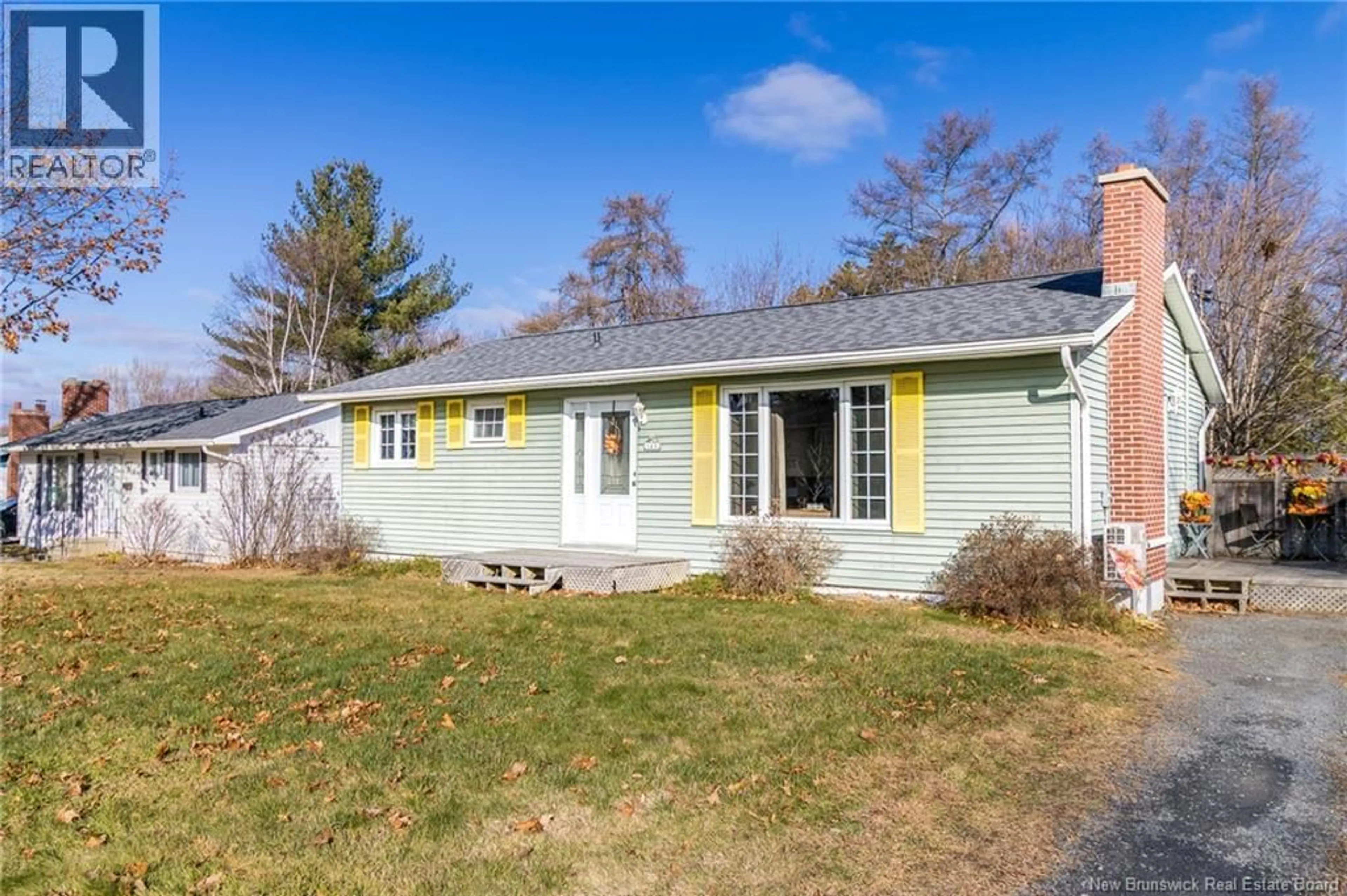 Home with vinyl exterior material, street for 147 FLEMMING ROAD, Skyline Acres New Brunswick E3B5J8