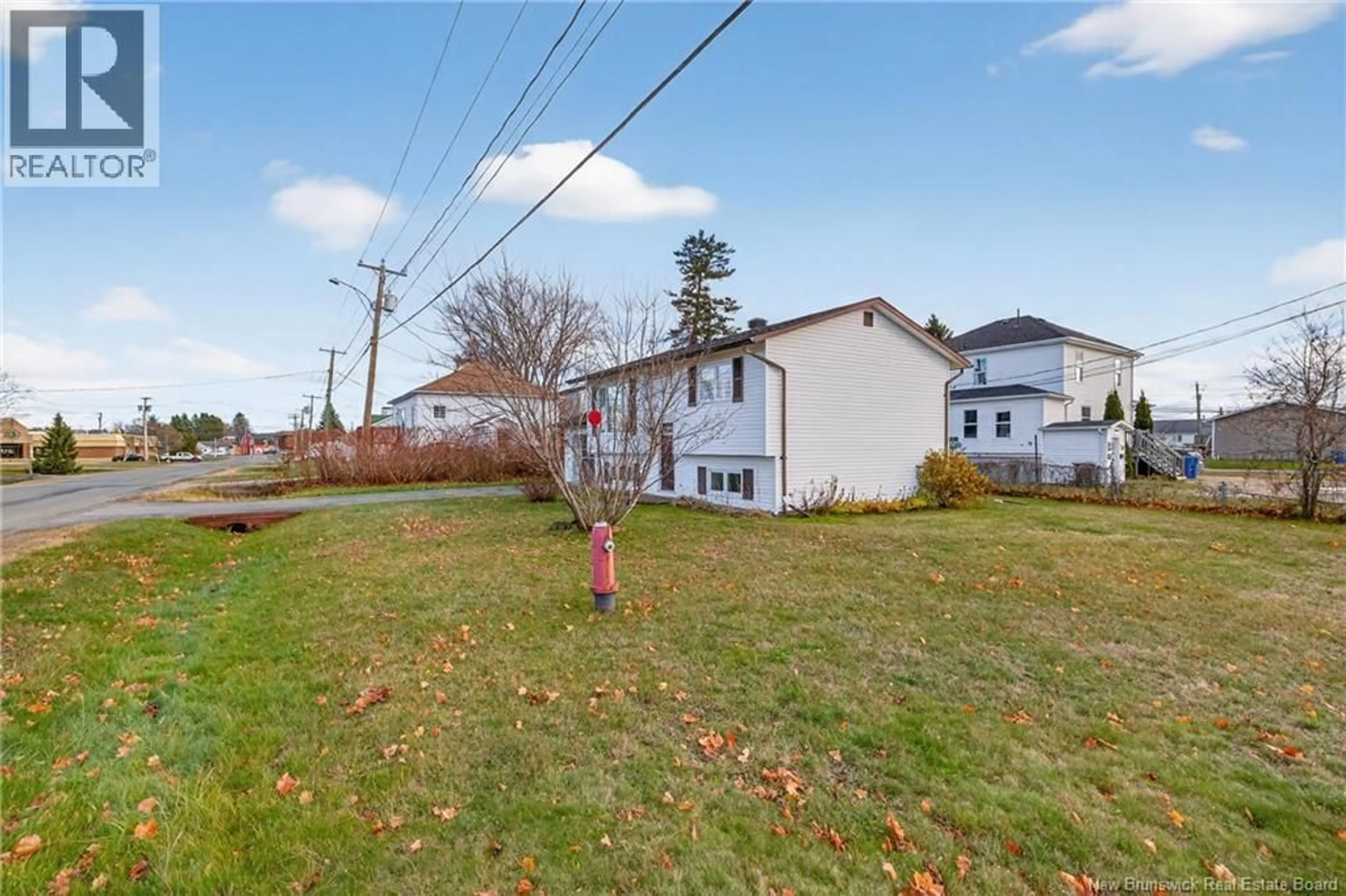 Unknown for 595 ST SIMON, Bathurst New Brunswick E2A3L7