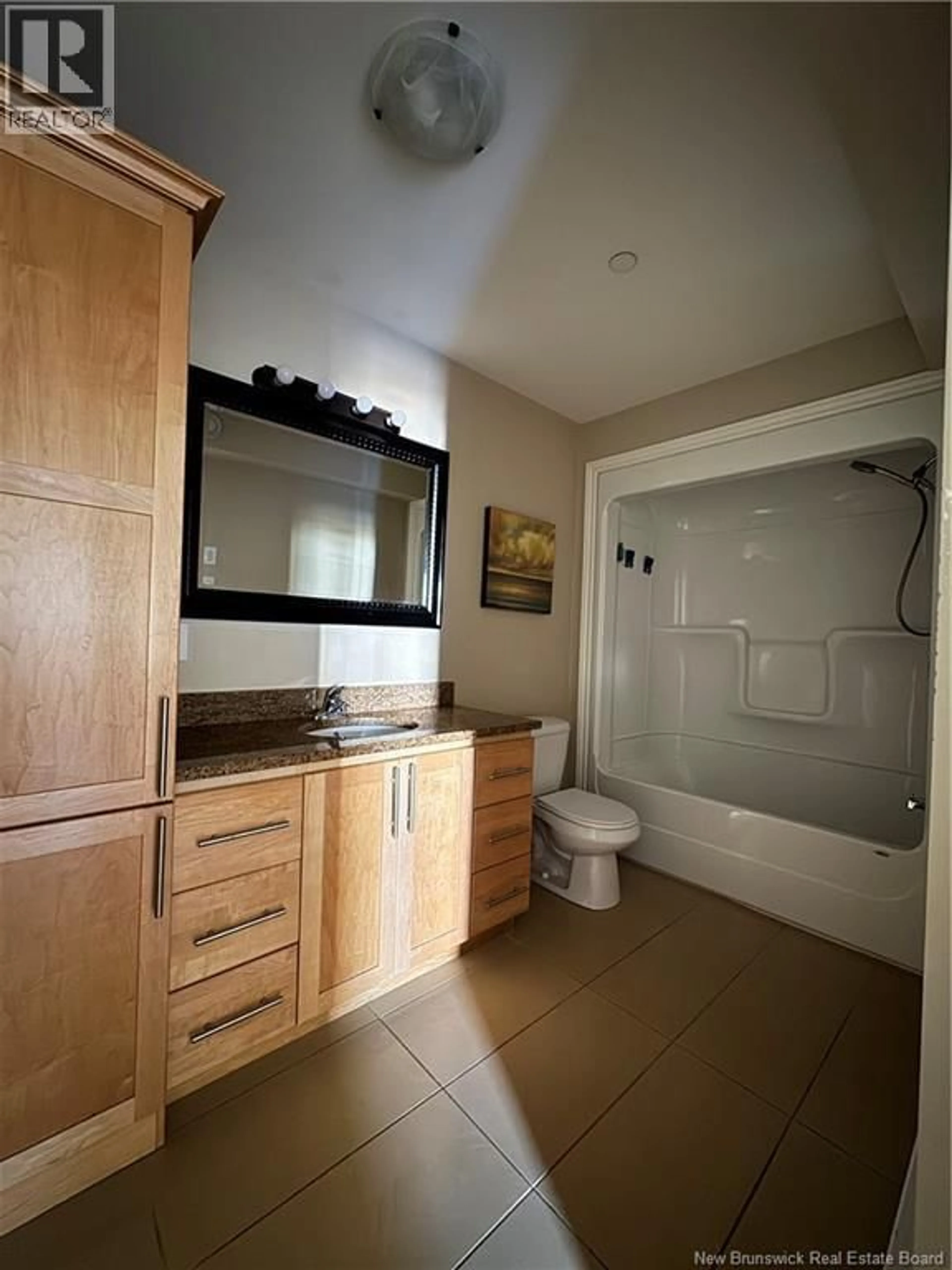 Standard bathroom, ceramic/tile floor for 203 - 33 SIFROI STREET, Dieppe New Brunswick E1A1L6