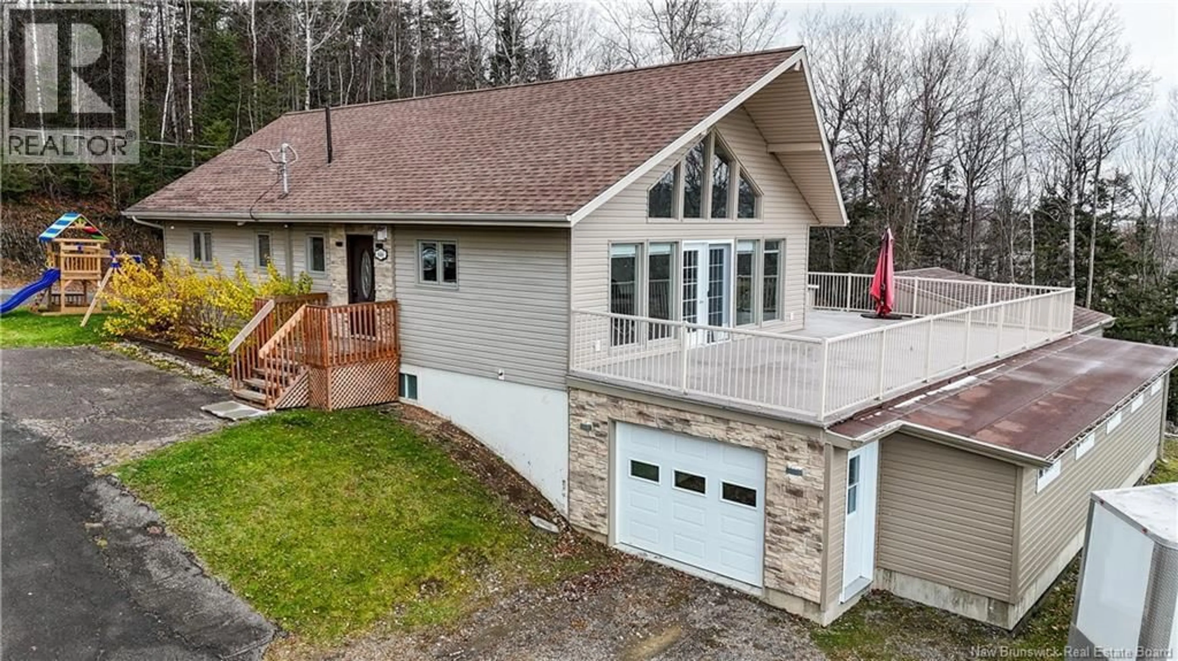 A pic from outside/outdoor area/front of a property/back of a property/a pic from drone, unknown for 646 DAVIS STREET, Grand-Sault/Grand Falls New Brunswick E3Z1B8