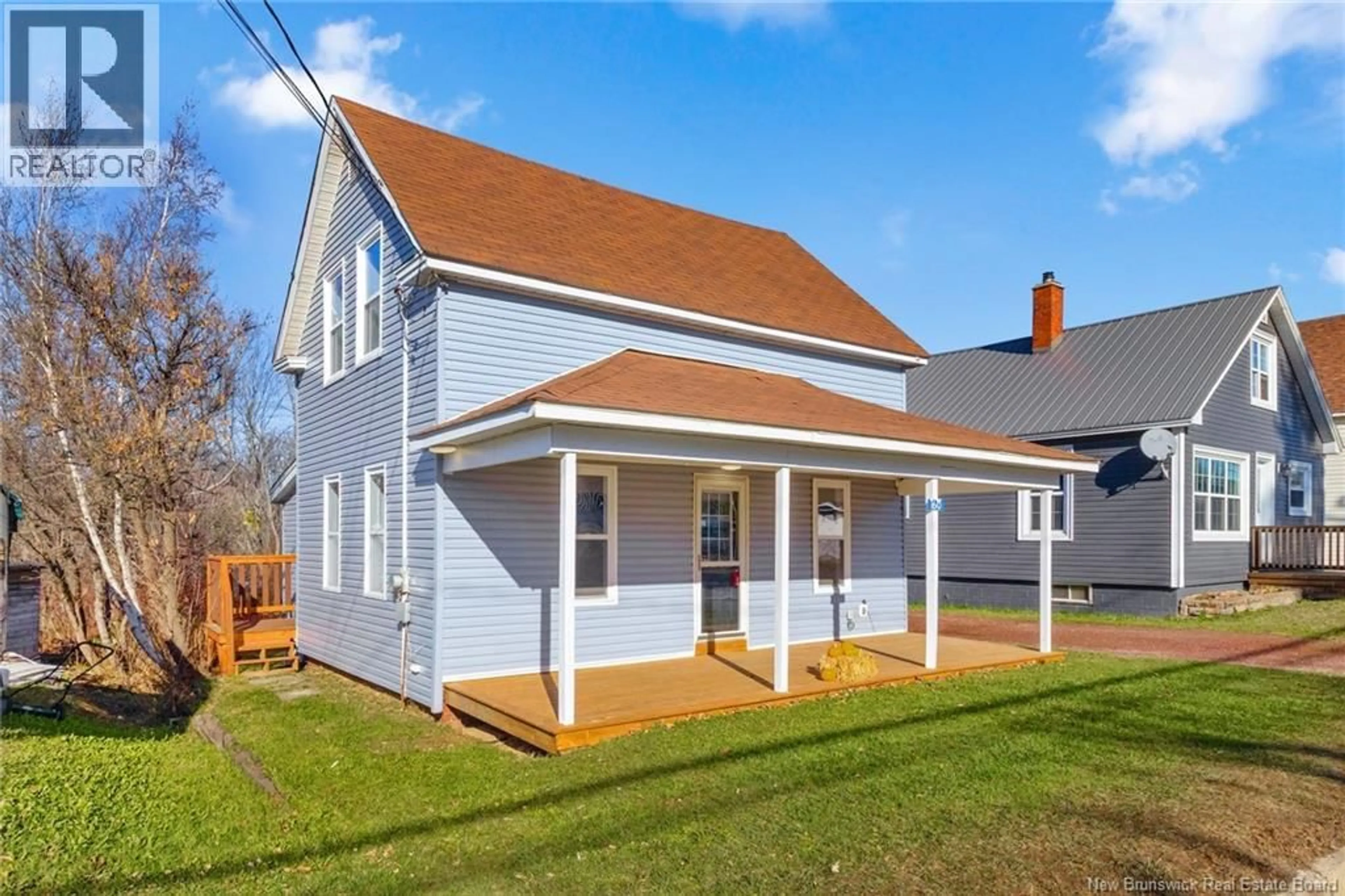 Home with vinyl exterior material, street for 160 MAIN STREET, Chipman New Brunswick E4A1X4