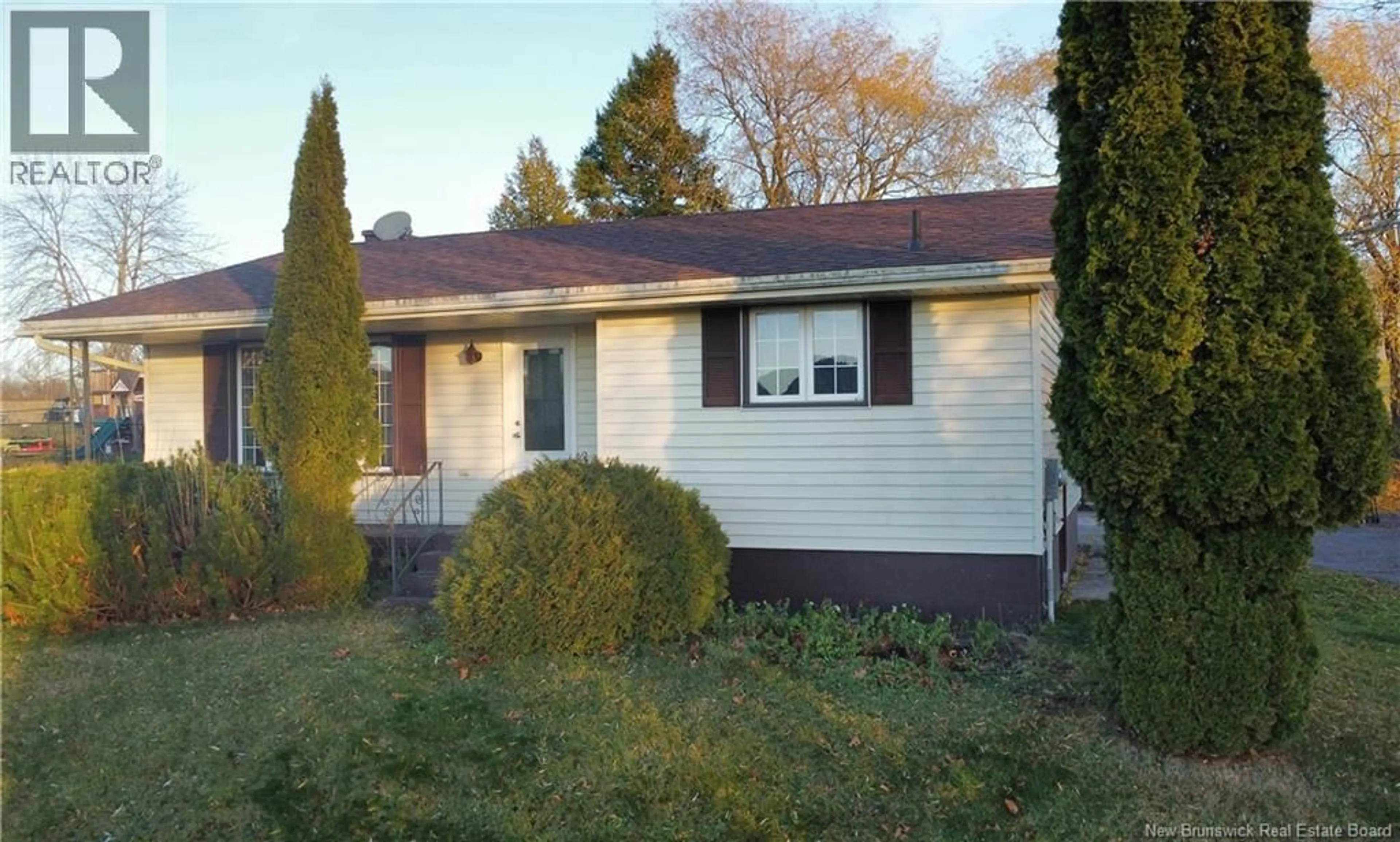 Home with vinyl exterior material, street for 312 CENTENNIAL DRIVE, Hampton New Brunswick E5N7L9