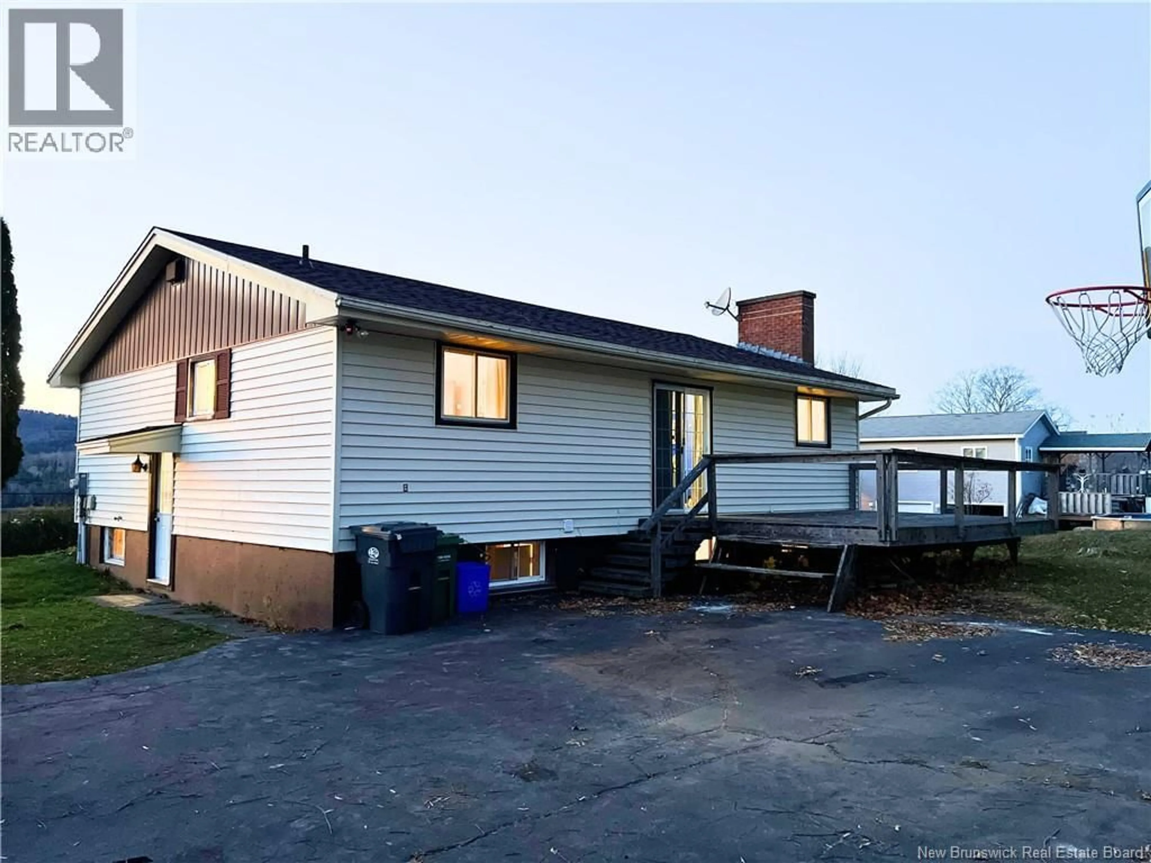 Home with vinyl exterior material, unknown for 312 CENTENNIAL DRIVE, Hampton New Brunswick E5N7L9