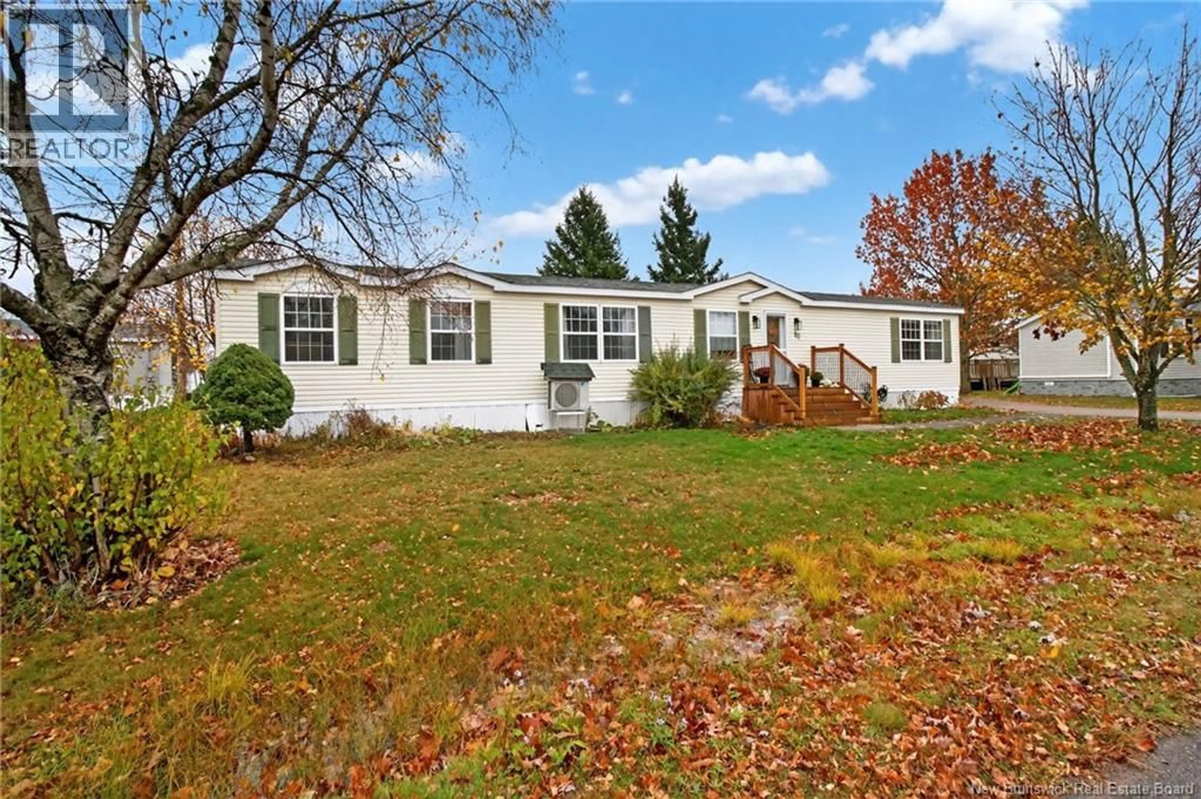 Home with vinyl exterior material, water/lake/river/ocean view for 10 PHEASANT STREET, Moncton New Brunswick E1H2Z4