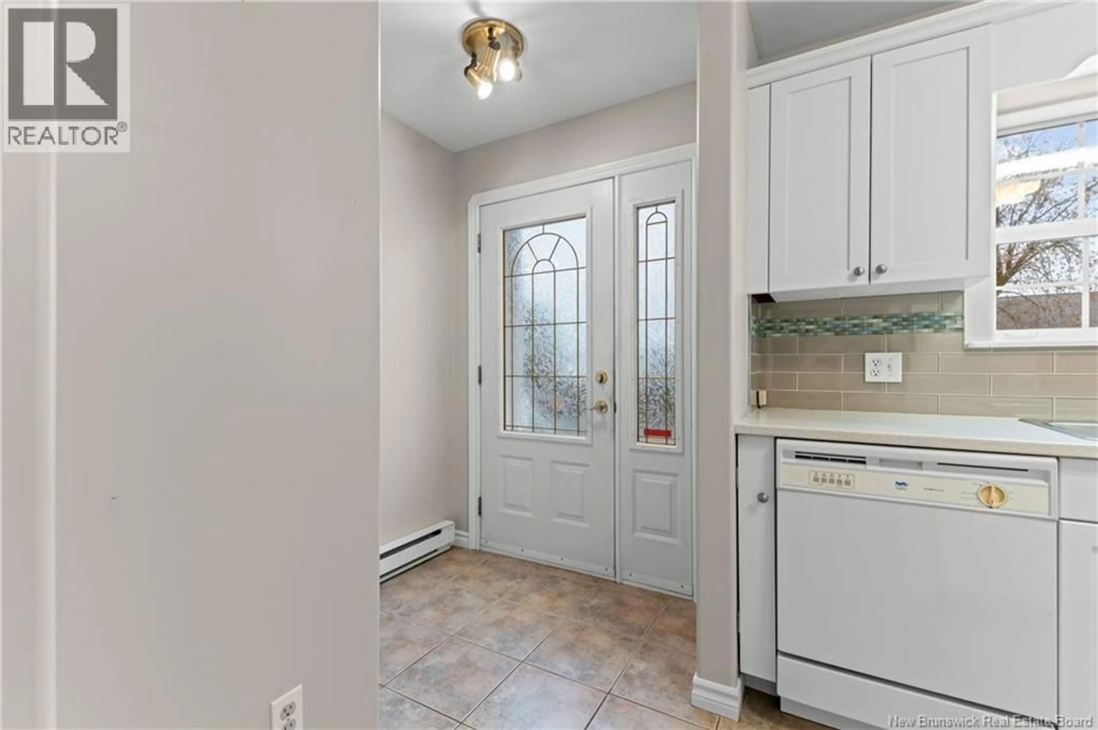 Indoor entryway for 2 - 45 KIRKWOOD, Moncton New Brunswick E1A4G8