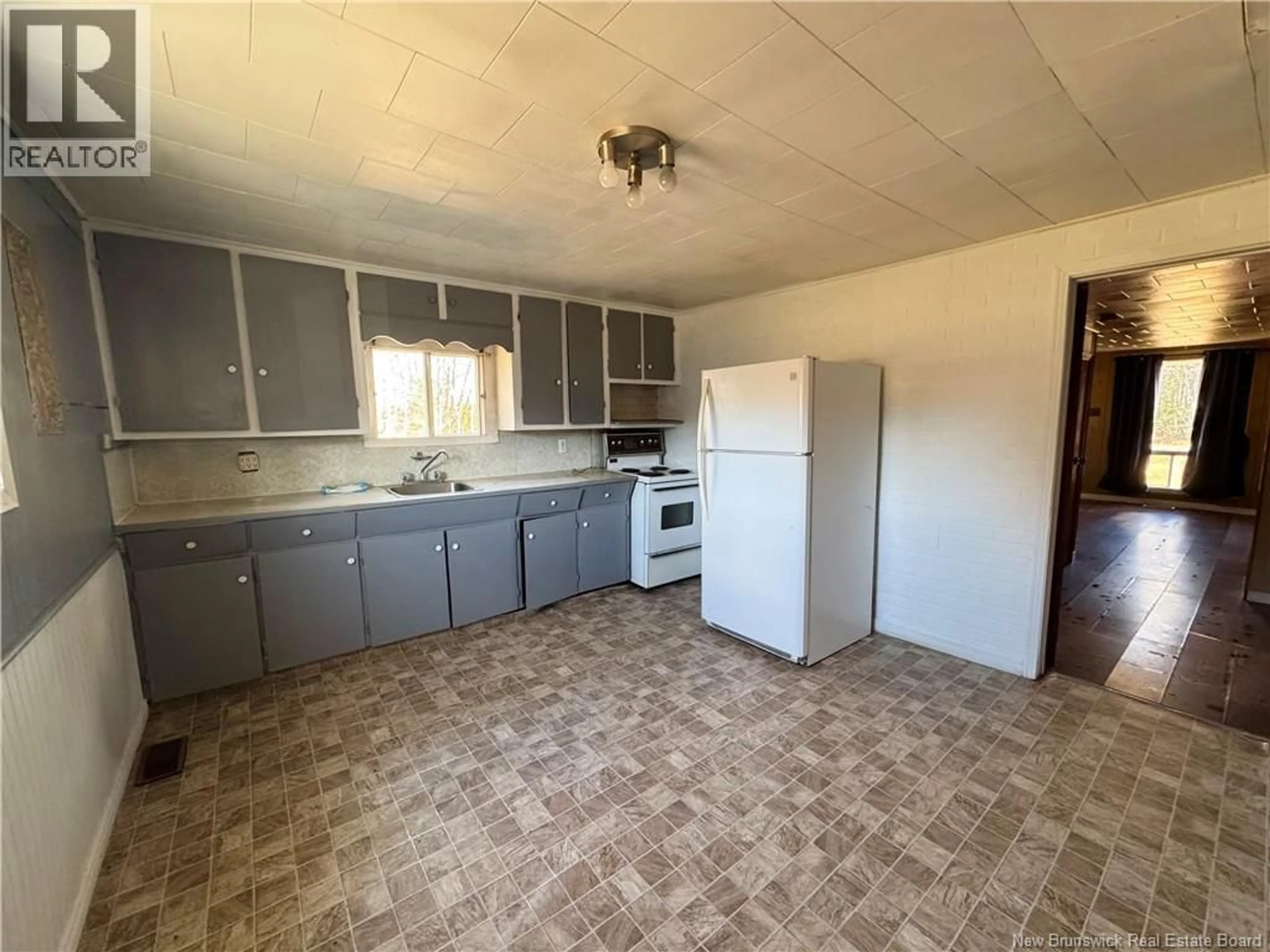 Standard kitchen, unknown for 466 ROUTE 123, Grand Lake New Brunswick E9C1K4
