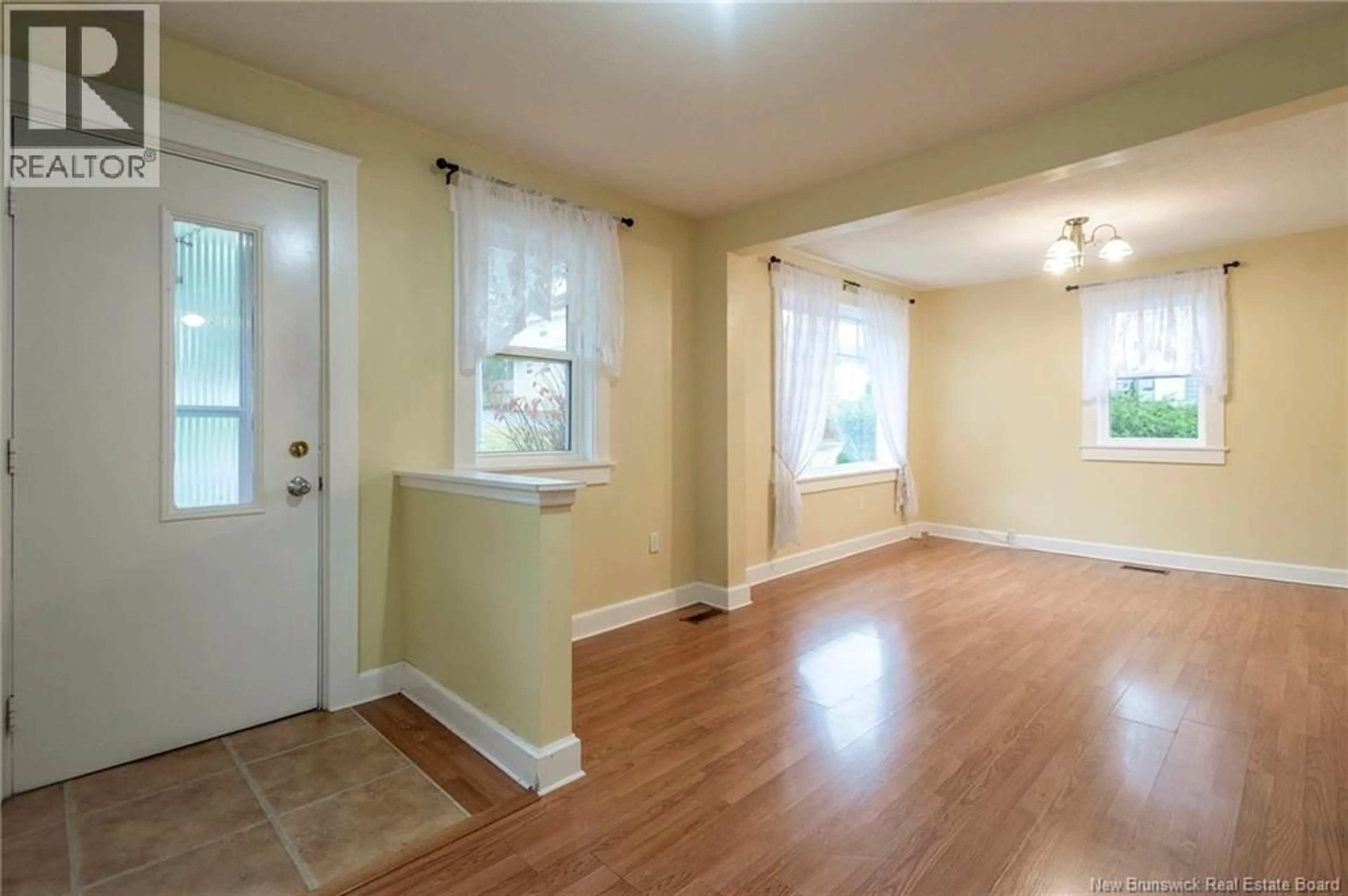 Unknown for 93 PARK ST EXT, Saint John New Brunswick E2K3S5