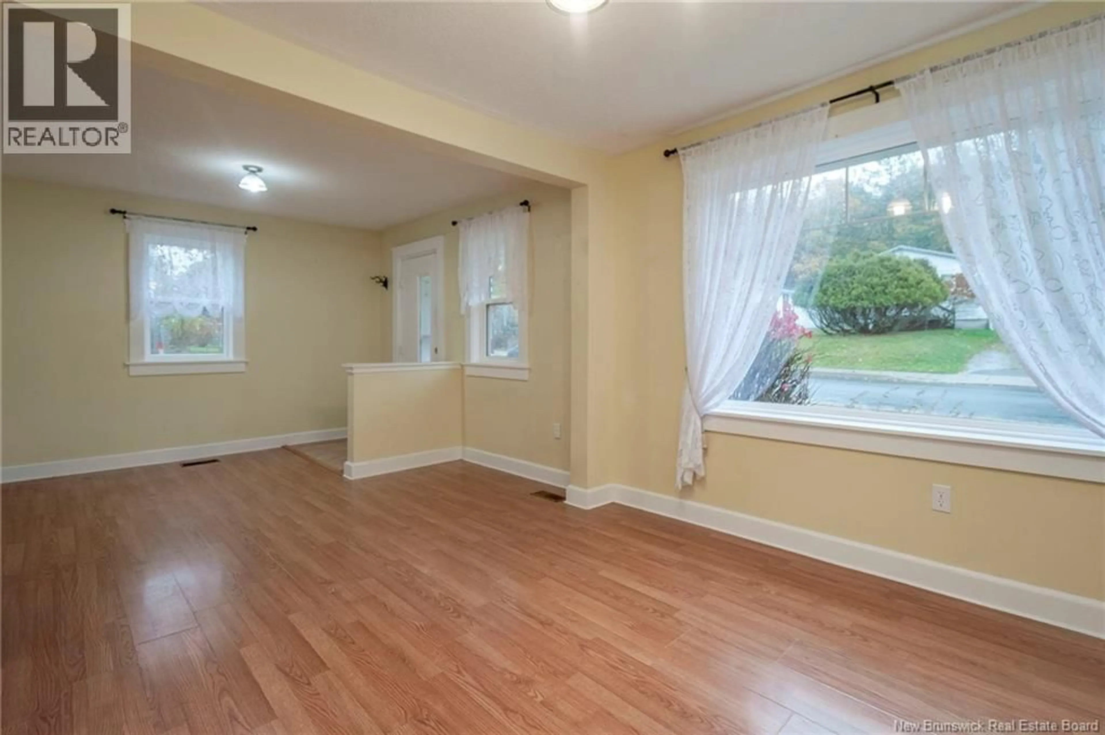 A pic of a room for 93 PARK ST EXT, Saint John New Brunswick E2K3S5