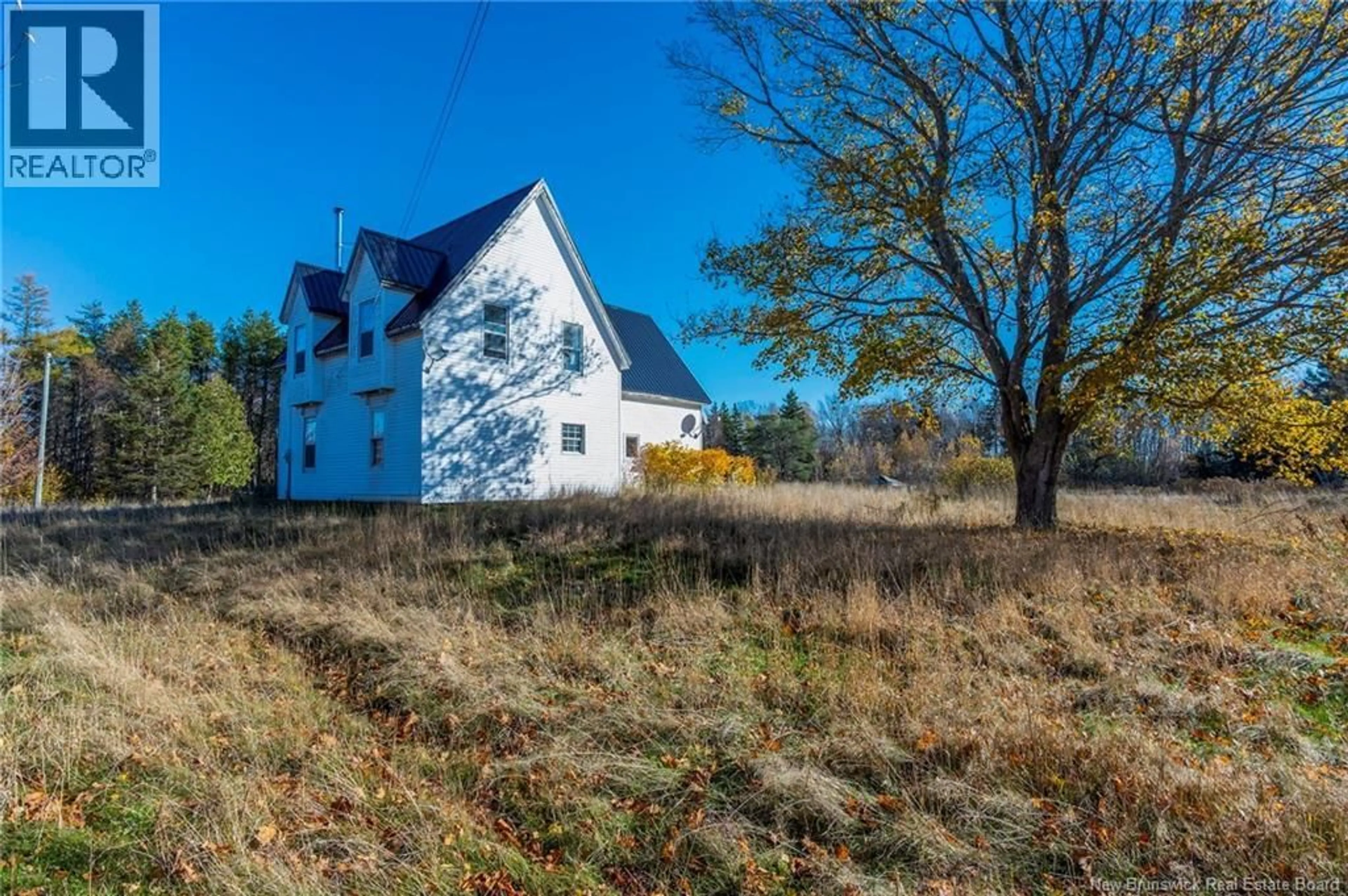 A pic from outside/outdoor area/front of a property/back of a property/a pic from drone, building for 285 IMMIGRANT ROAD, Cape Tormentine New Brunswick E4M4A4