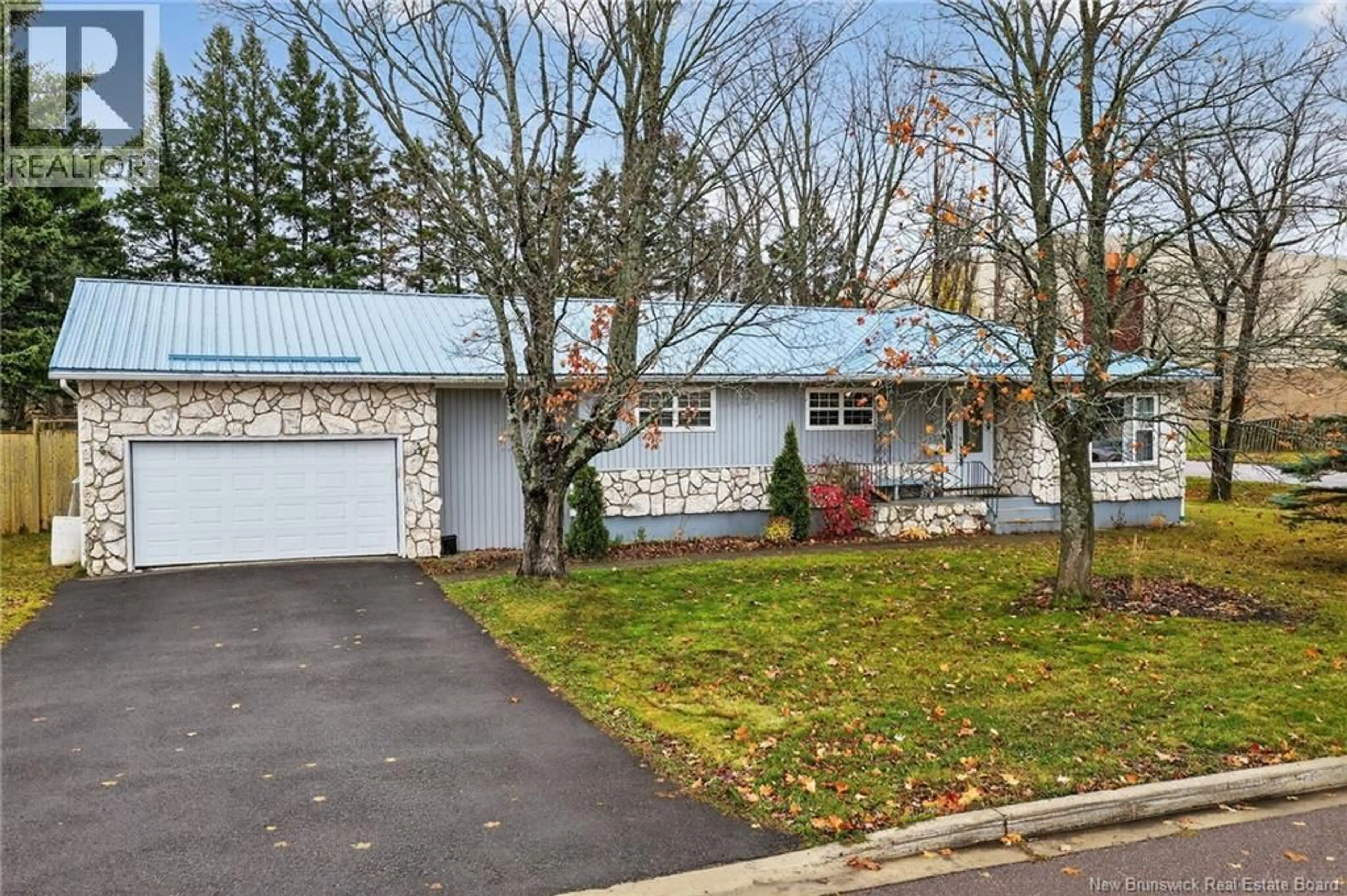 Unknown for 53 VISTA, Moncton New Brunswick E1A4L6