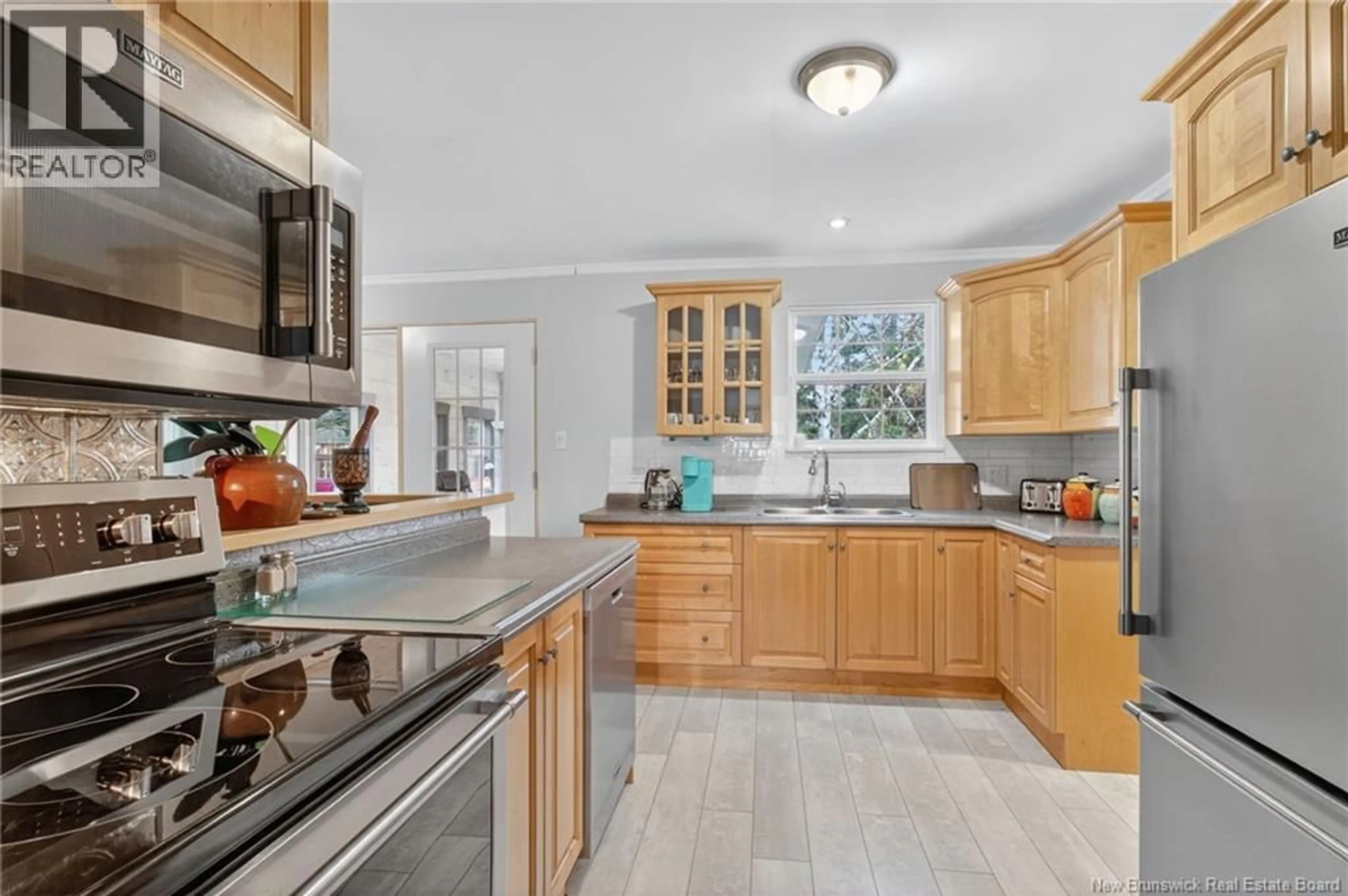 Open concept kitchen, ceramic/tile floor for 53 VISTA, Moncton New Brunswick E1A4L6