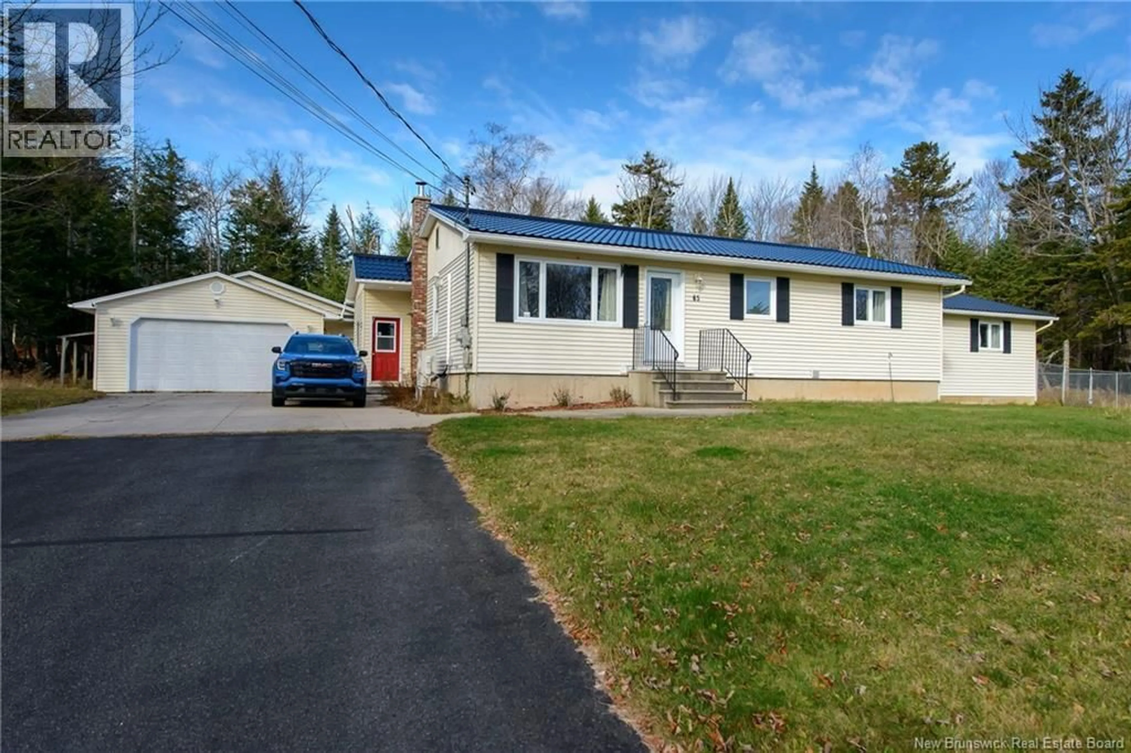 Home with vinyl exterior material, street for 65 ISLANDVIEW DRIVE, Douglas New Brunswick E3G7R8