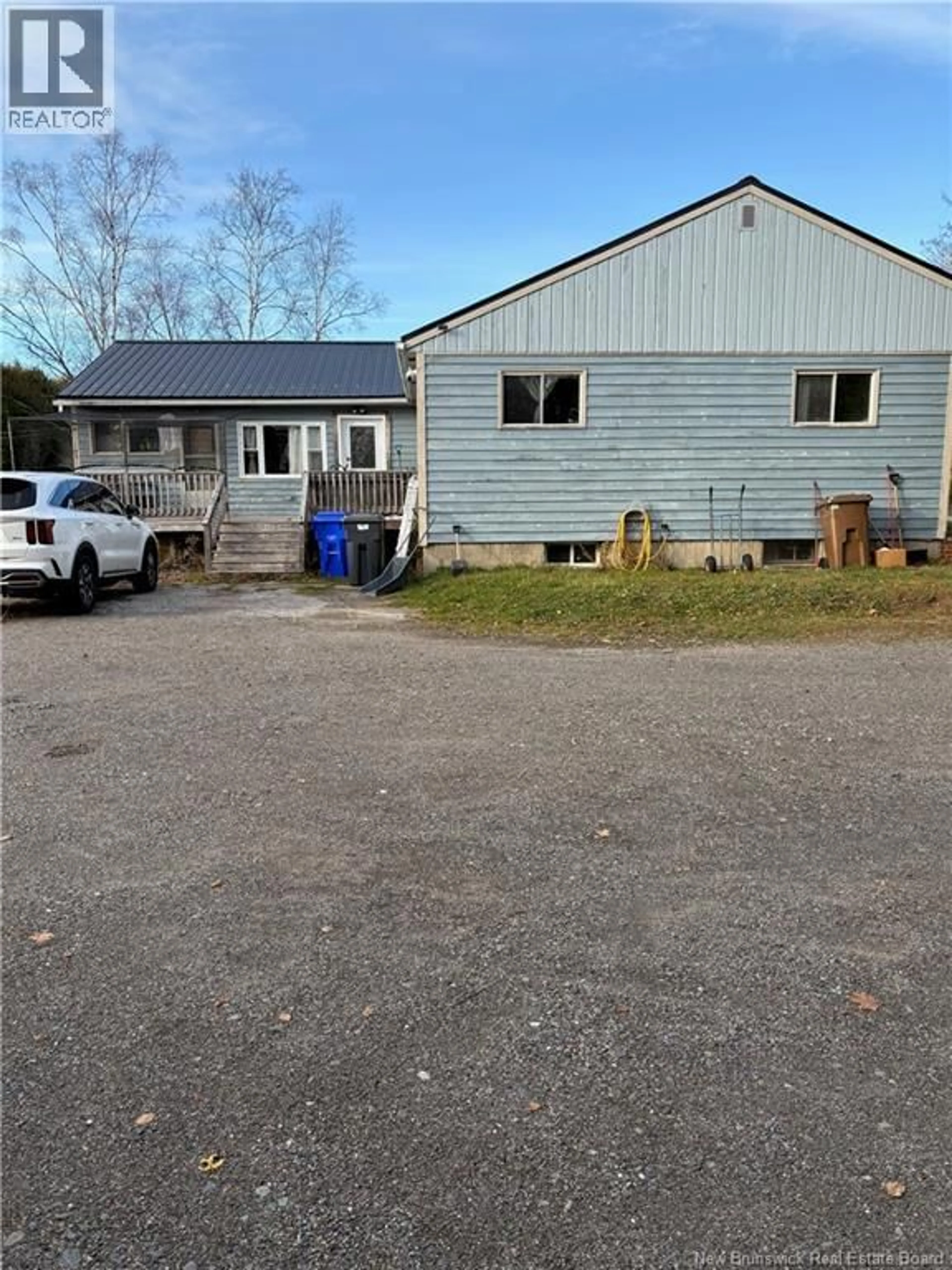 A pic from outside/outdoor area/front of a property/back of a property/a pic from drone, unknown for 245 MOWAT DRIVE, Saint Andrews New Brunswick E5B2N9