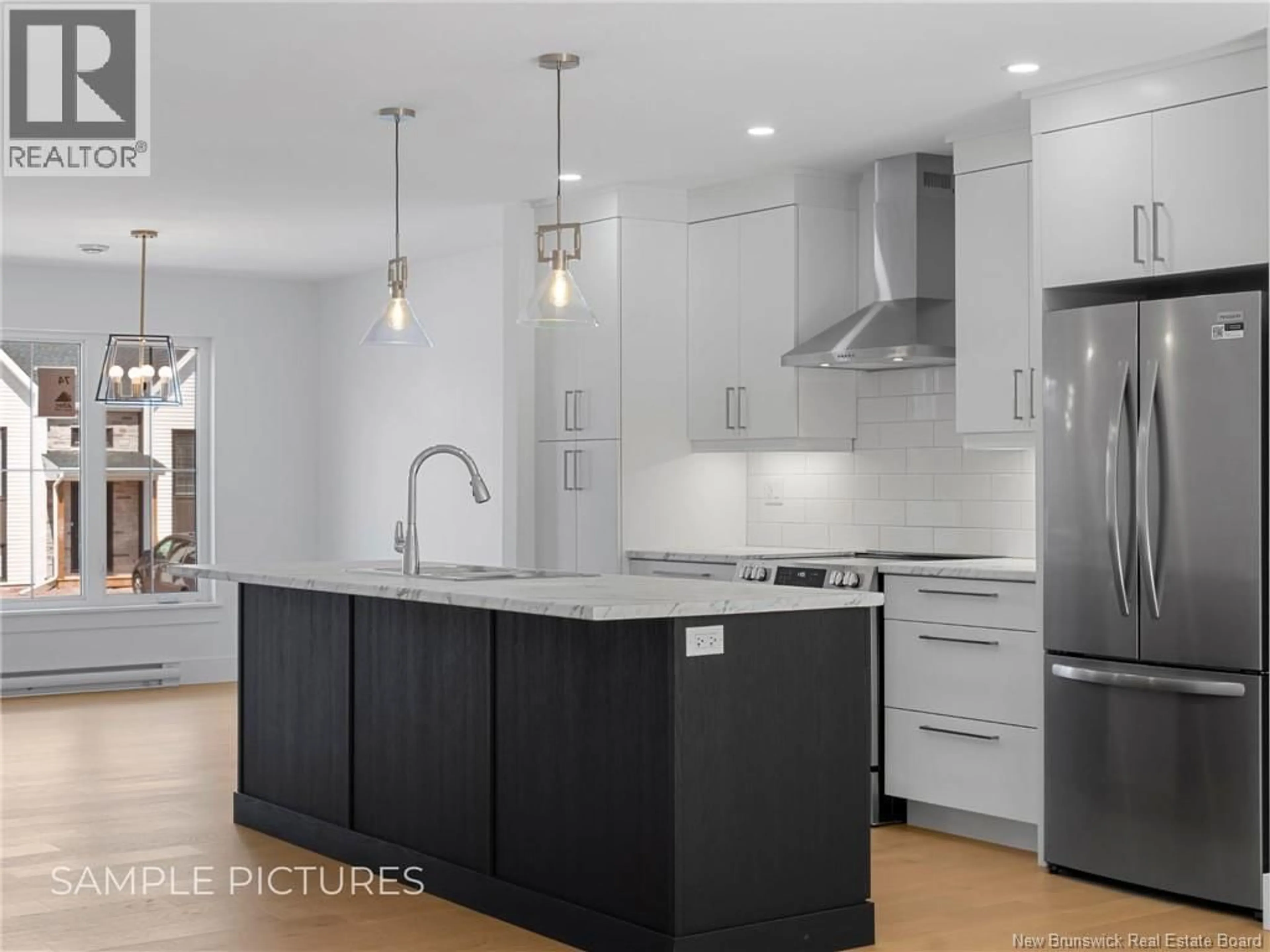 Contemporary kitchen, unknown for 96 BEAU DOMAINE STREET, Dieppe New Brunswick E1A9H5