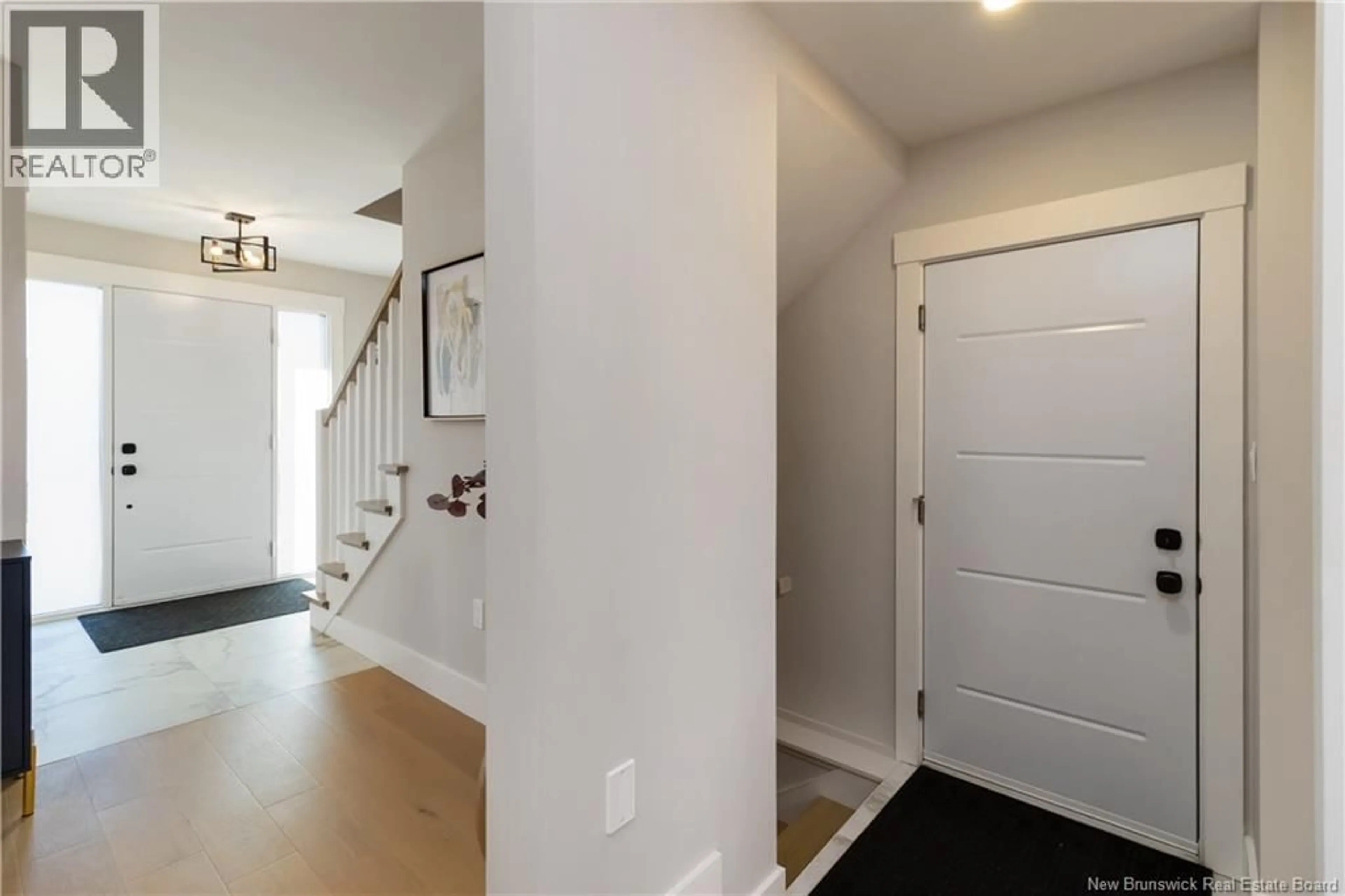 Indoor entryway for 100 RACHEL STREET, Moncton New Brunswick E1G6J4