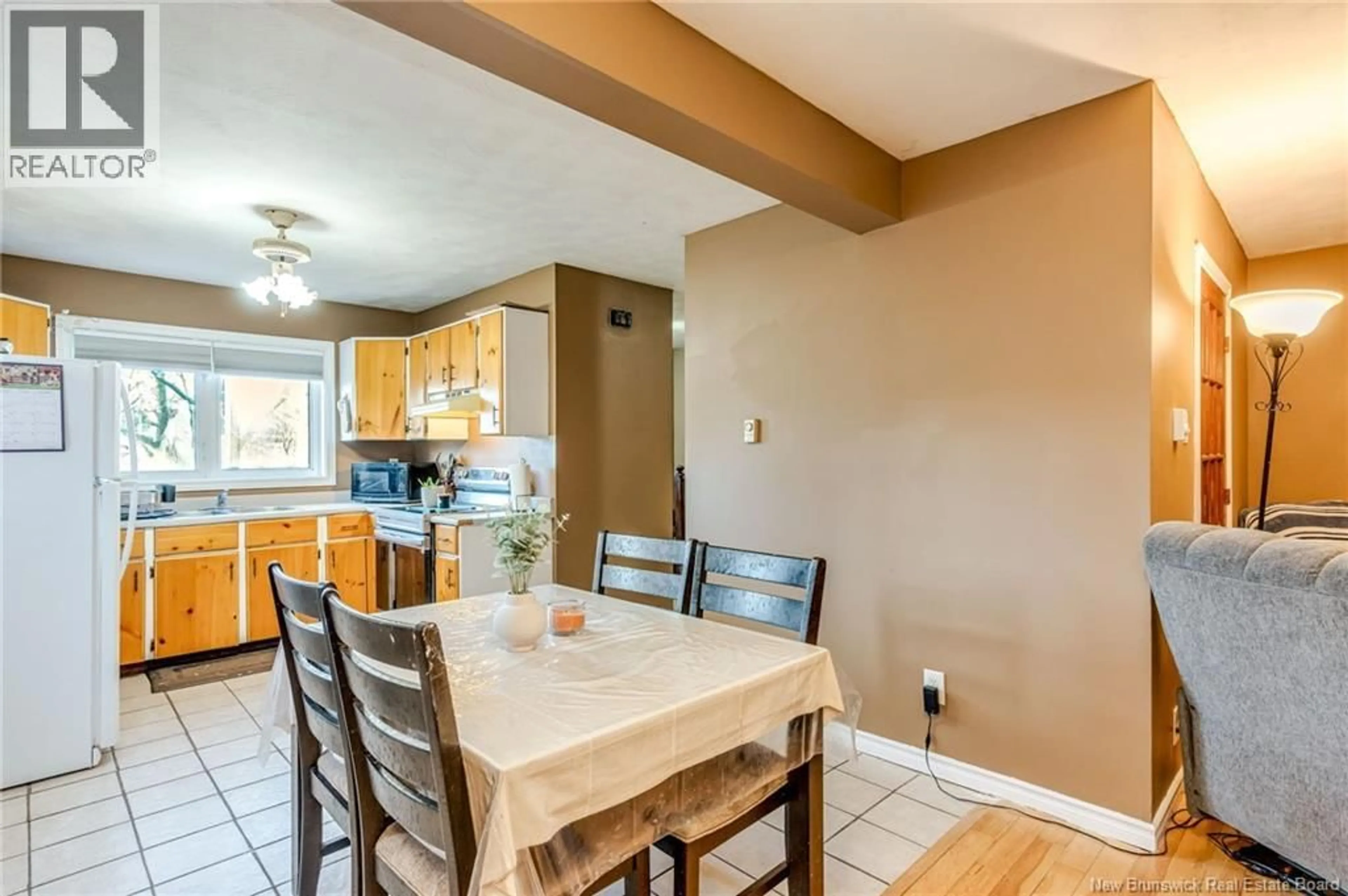 Dining room, ceramic/tile floor for 2437 CANDACE STREET, Saint John New Brunswick E2L2Z8