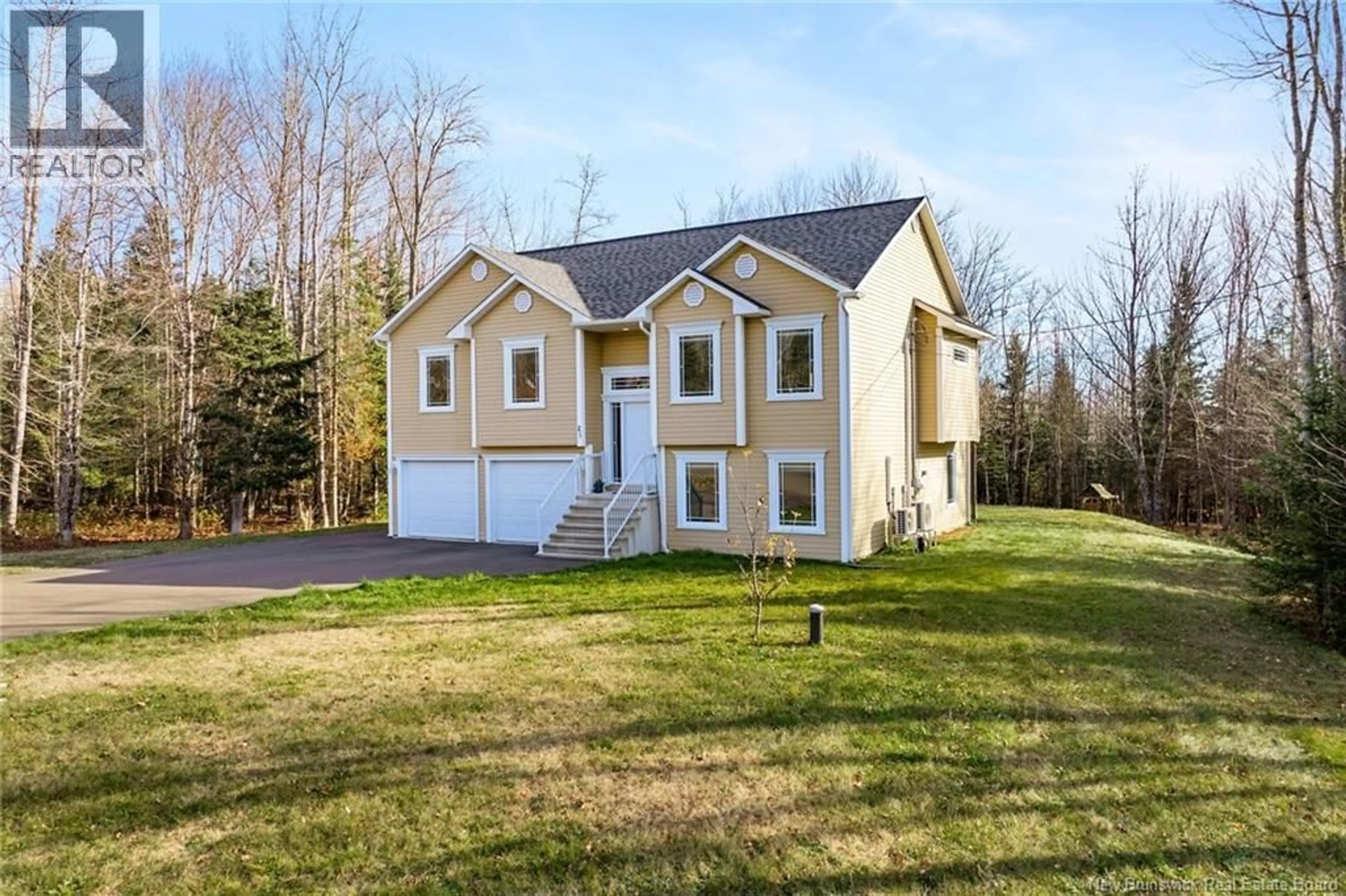 Home with vinyl exterior material, unknown for 21 WILLOWDALE DRIVE, Rusagonis New Brunswick E3B0V5