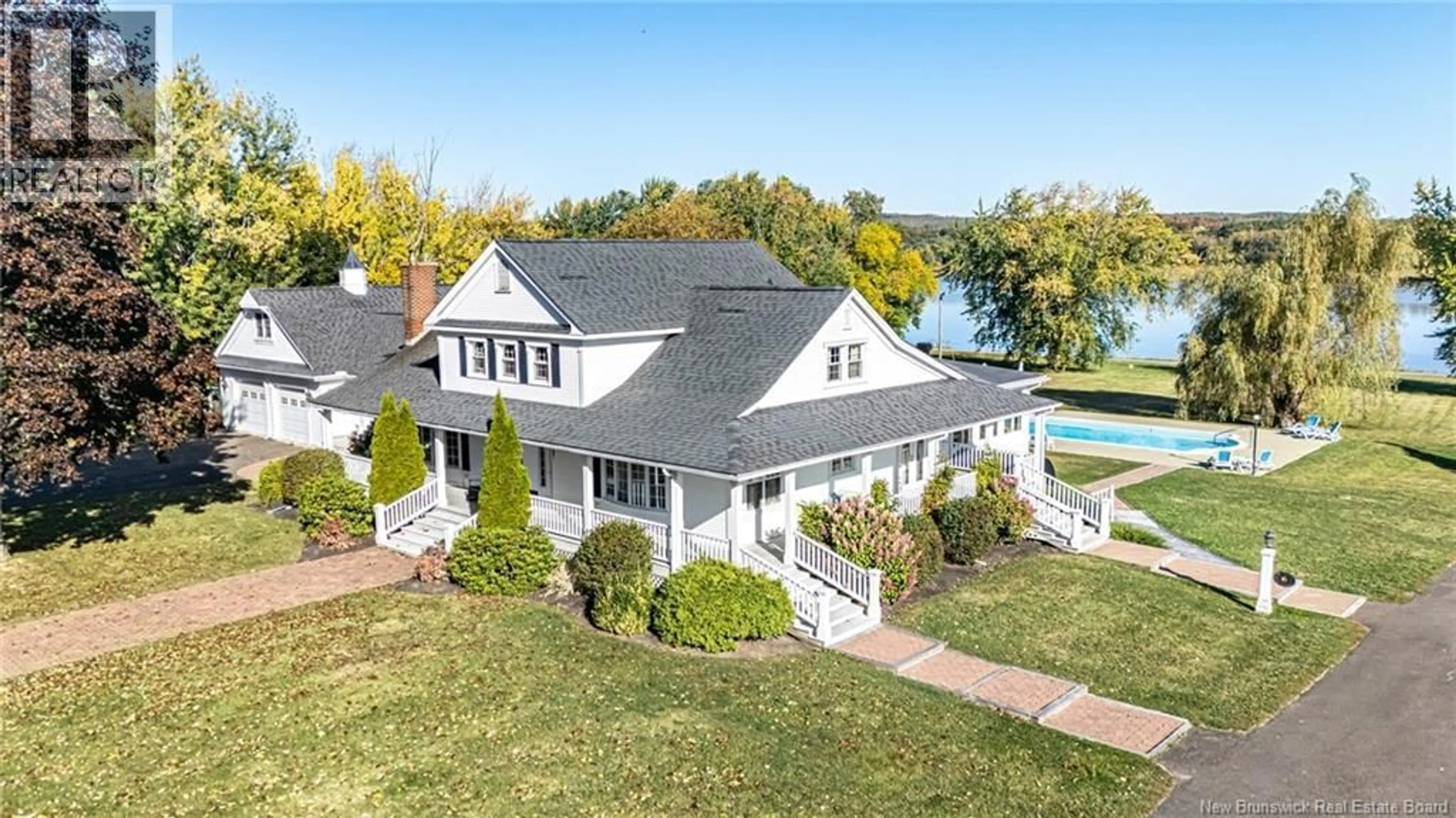 A pic from outside/outdoor area/front of a property/back of a property/a pic from drone, water/lake/river/ocean view for 1337 WOODSTOCK ROAD, Fredericton New Brunswick E3B7R9